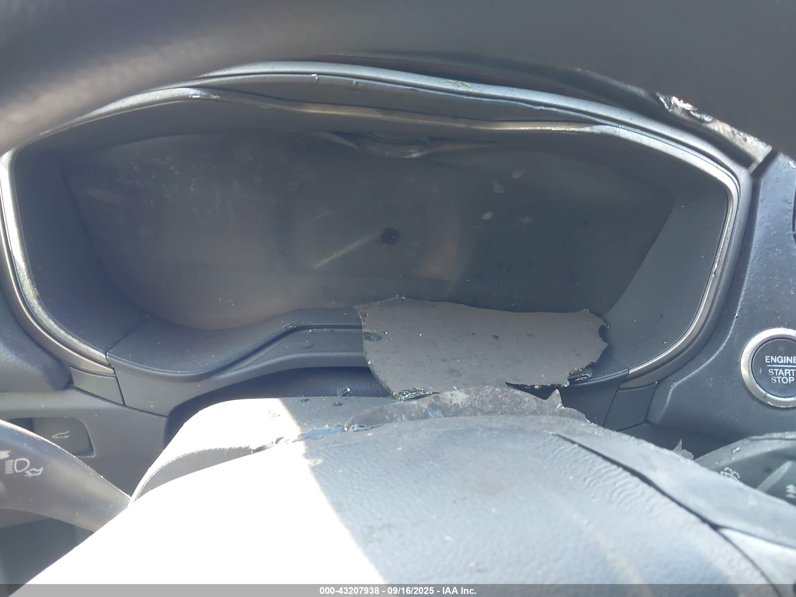 FORD FUSION image 7