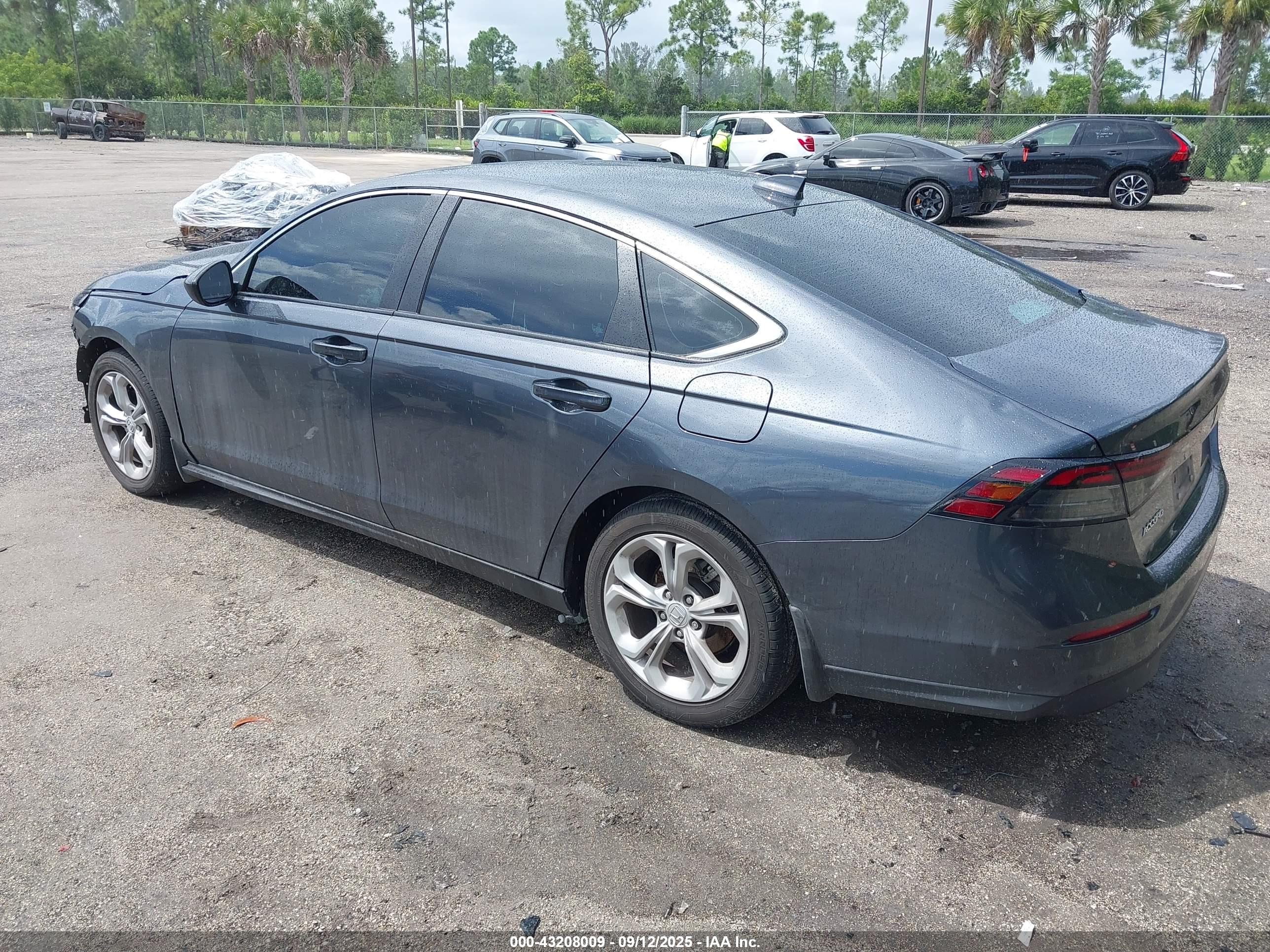 HONDA ACCORD image 3