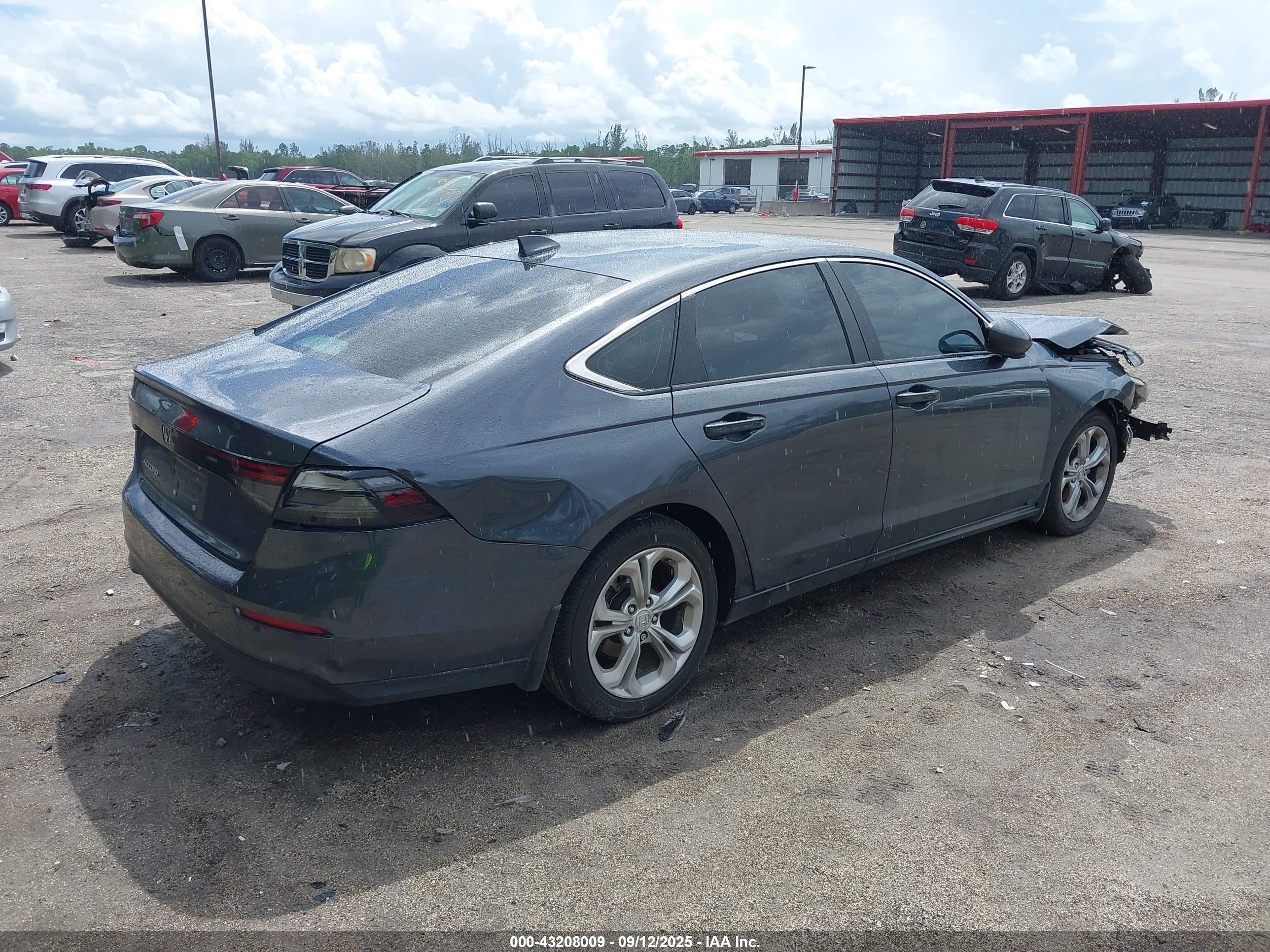 HONDA ACCORD image 4