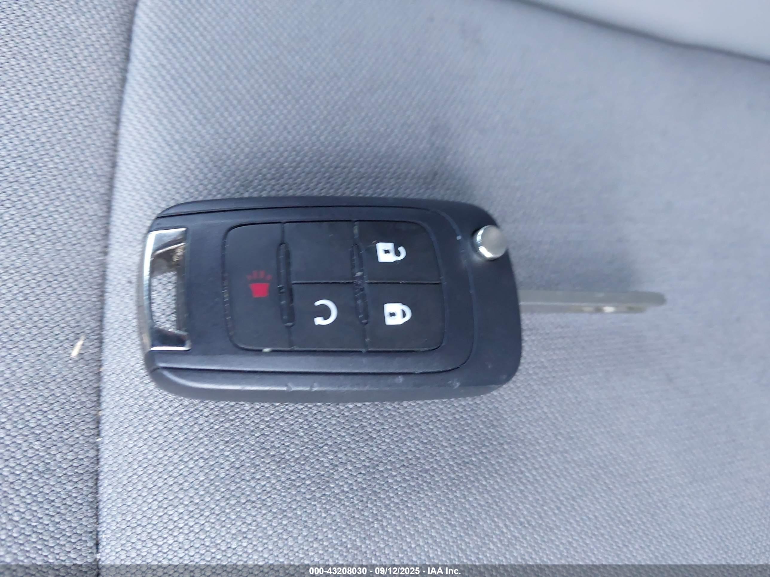 CHEVROLET TRAX image 11