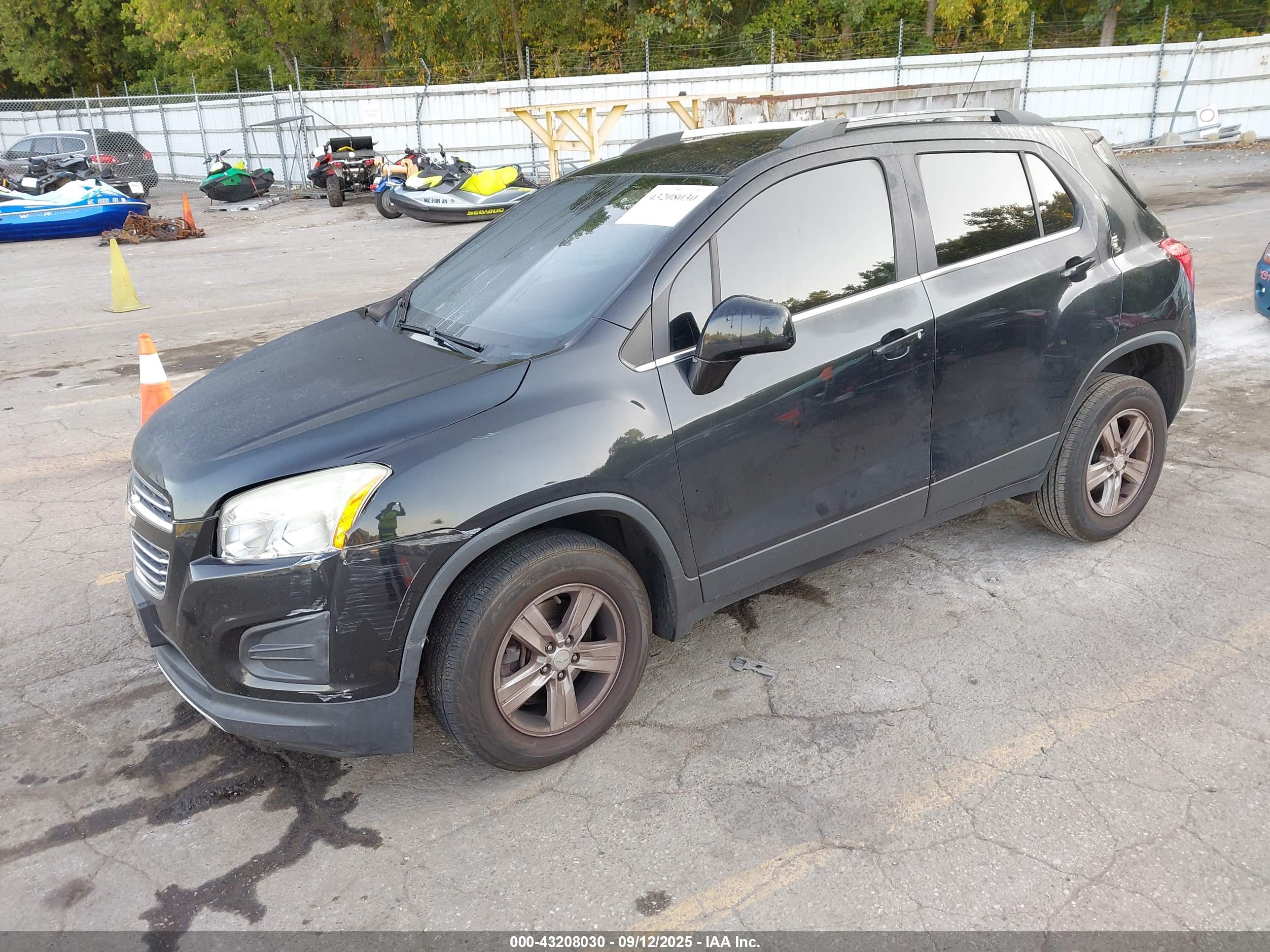CHEVROLET TRAX image 2