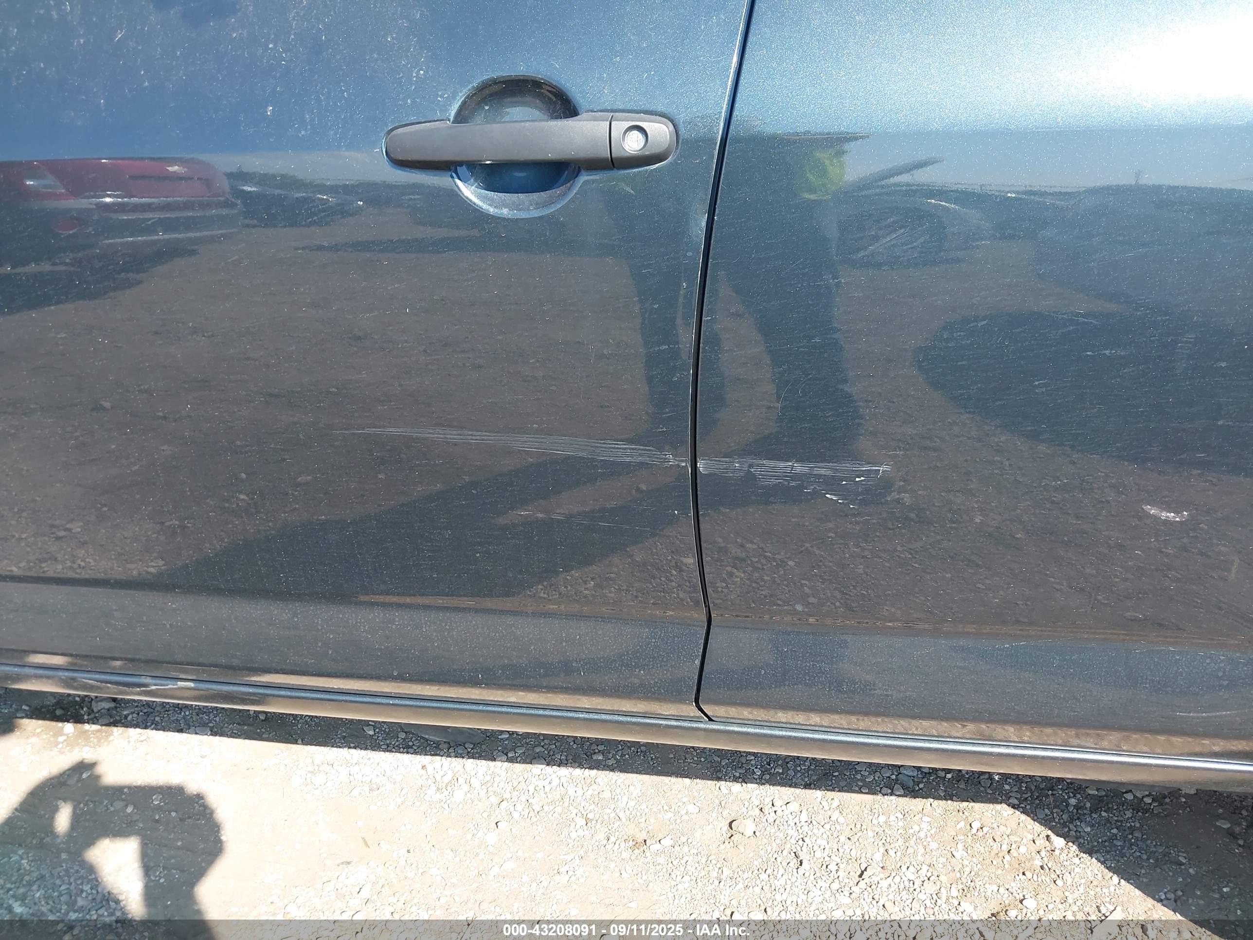 TOYOTA RAV4 image 6