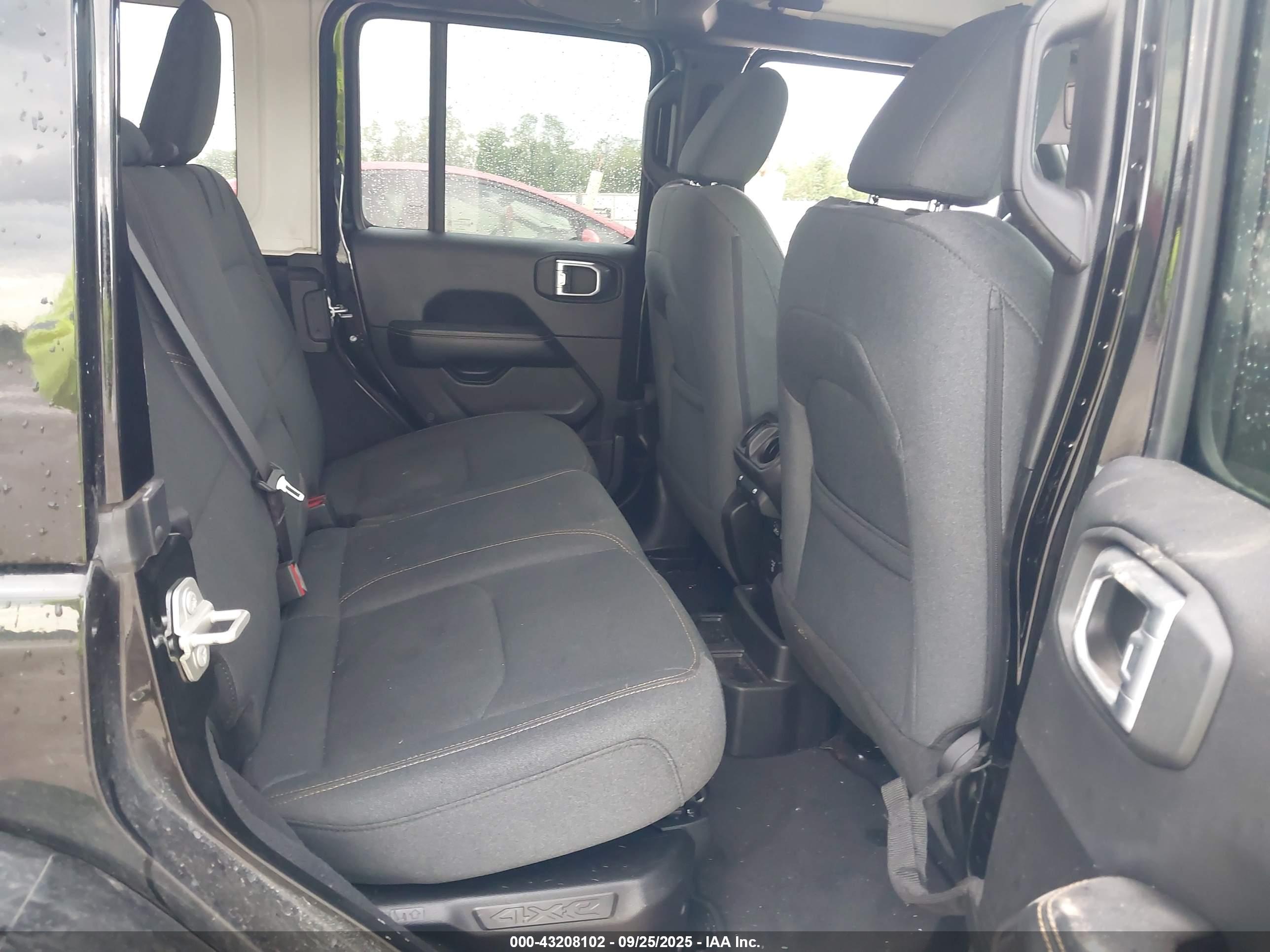 JEEP WRANGLER image 8