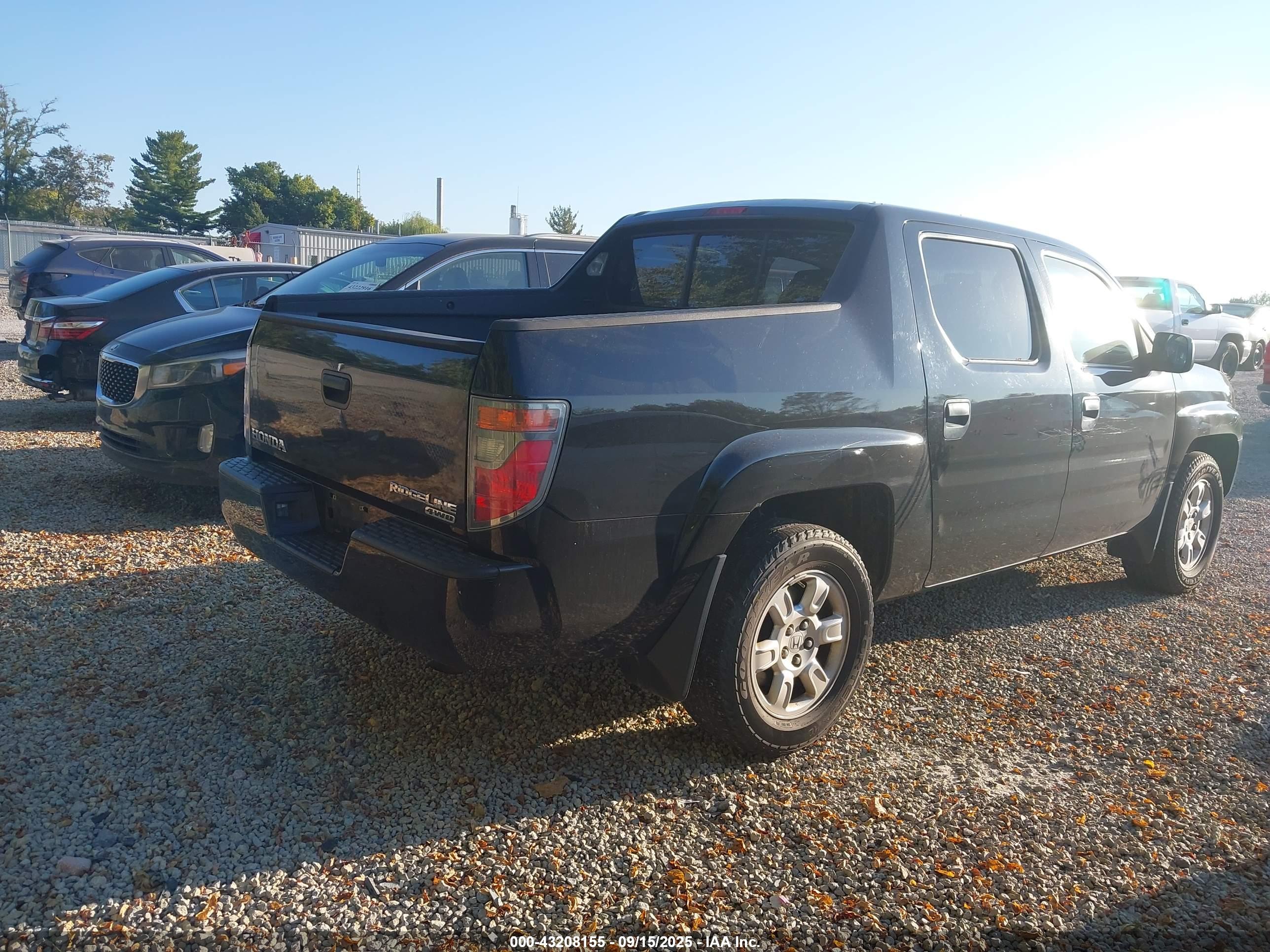 HONDA RIDGELINE image 4