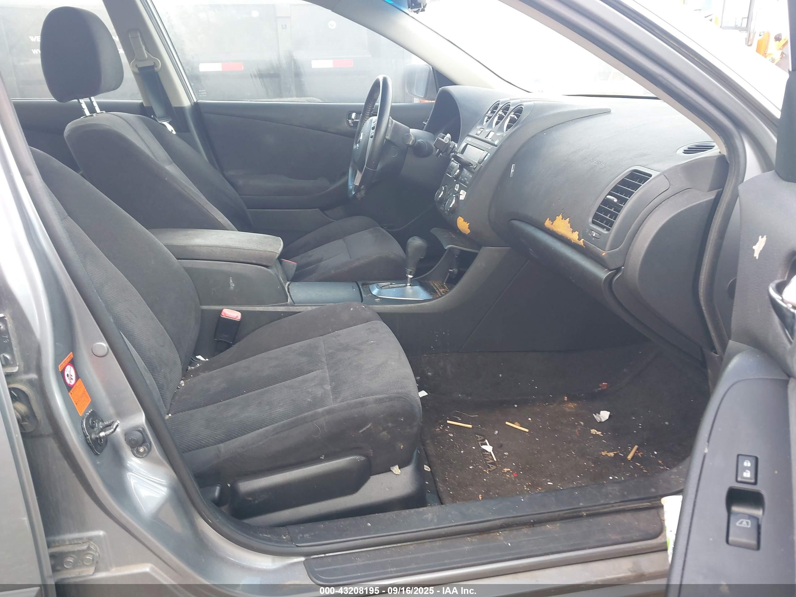 NISSAN ALTIMA image 5