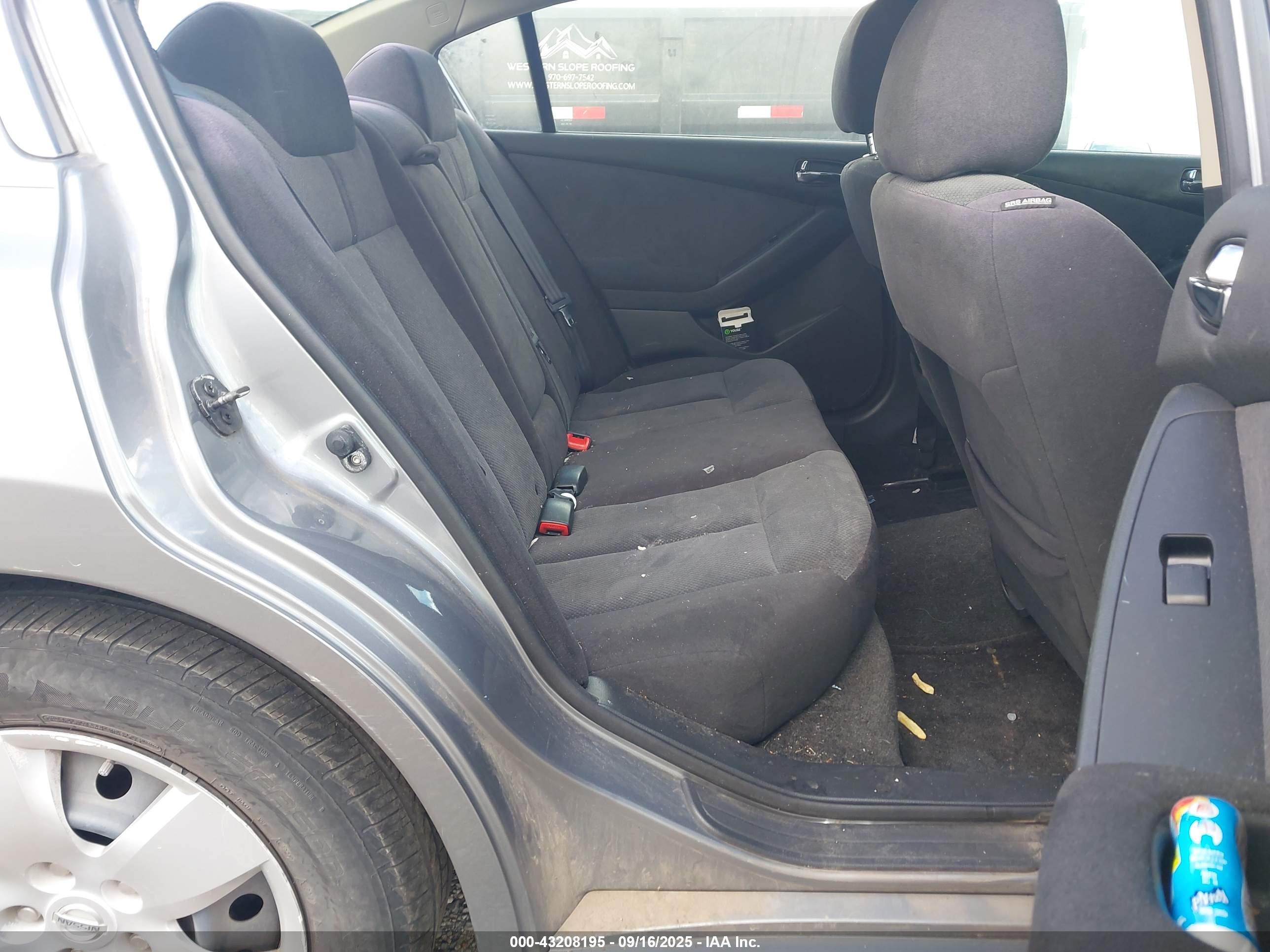 NISSAN ALTIMA image 8