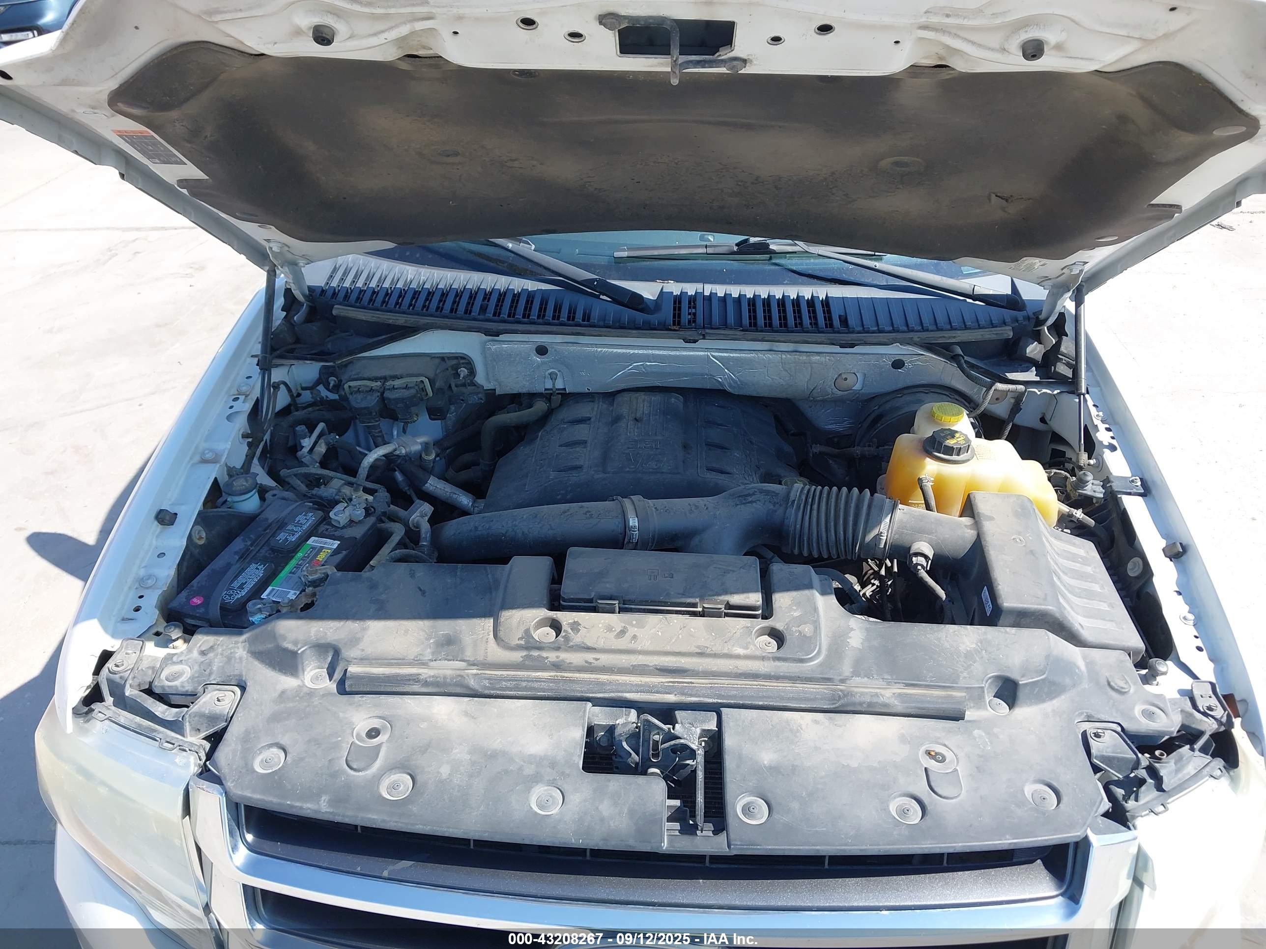 FORD EXPEDITION image 10