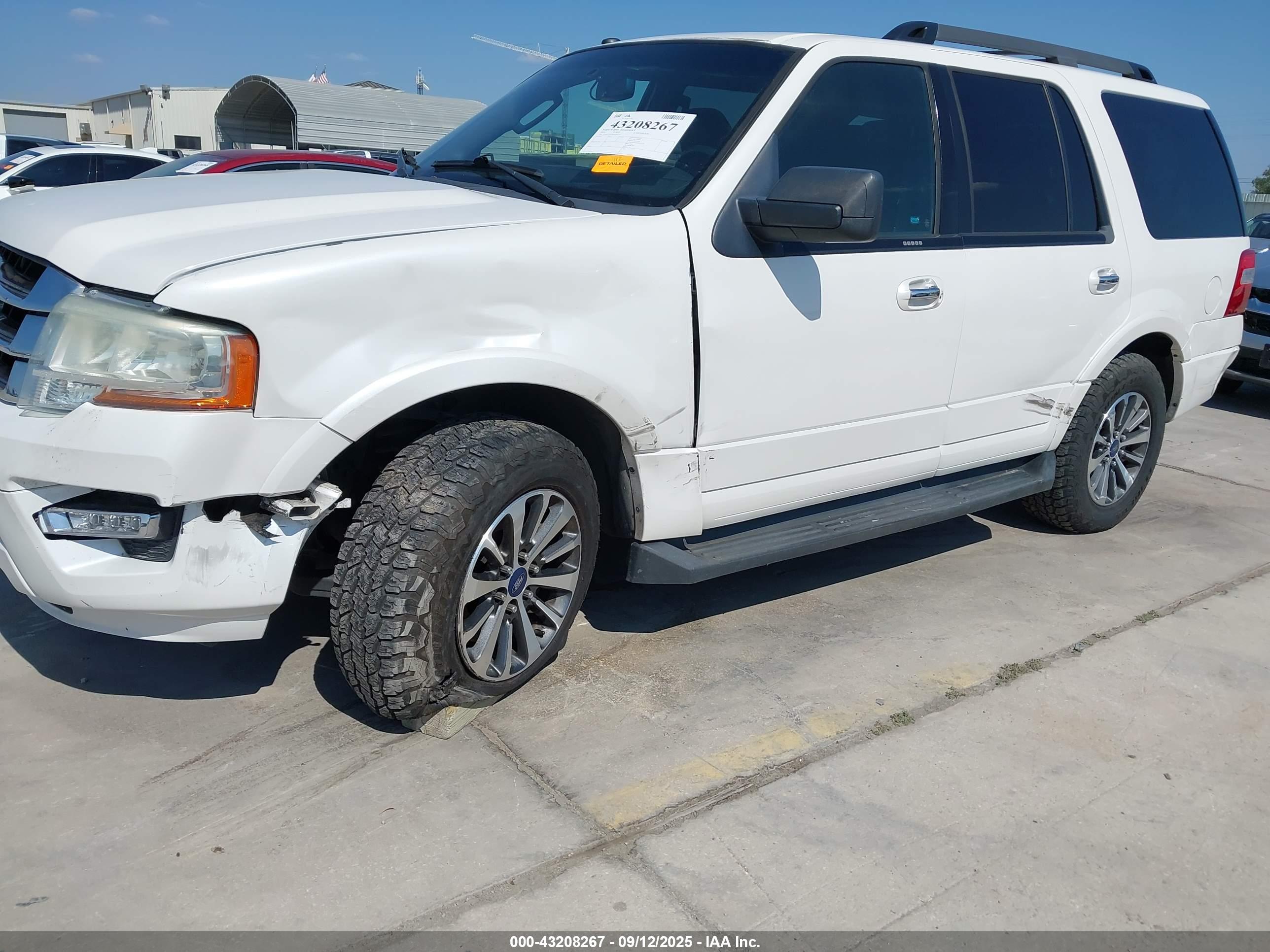 FORD EXPEDITION image 6
