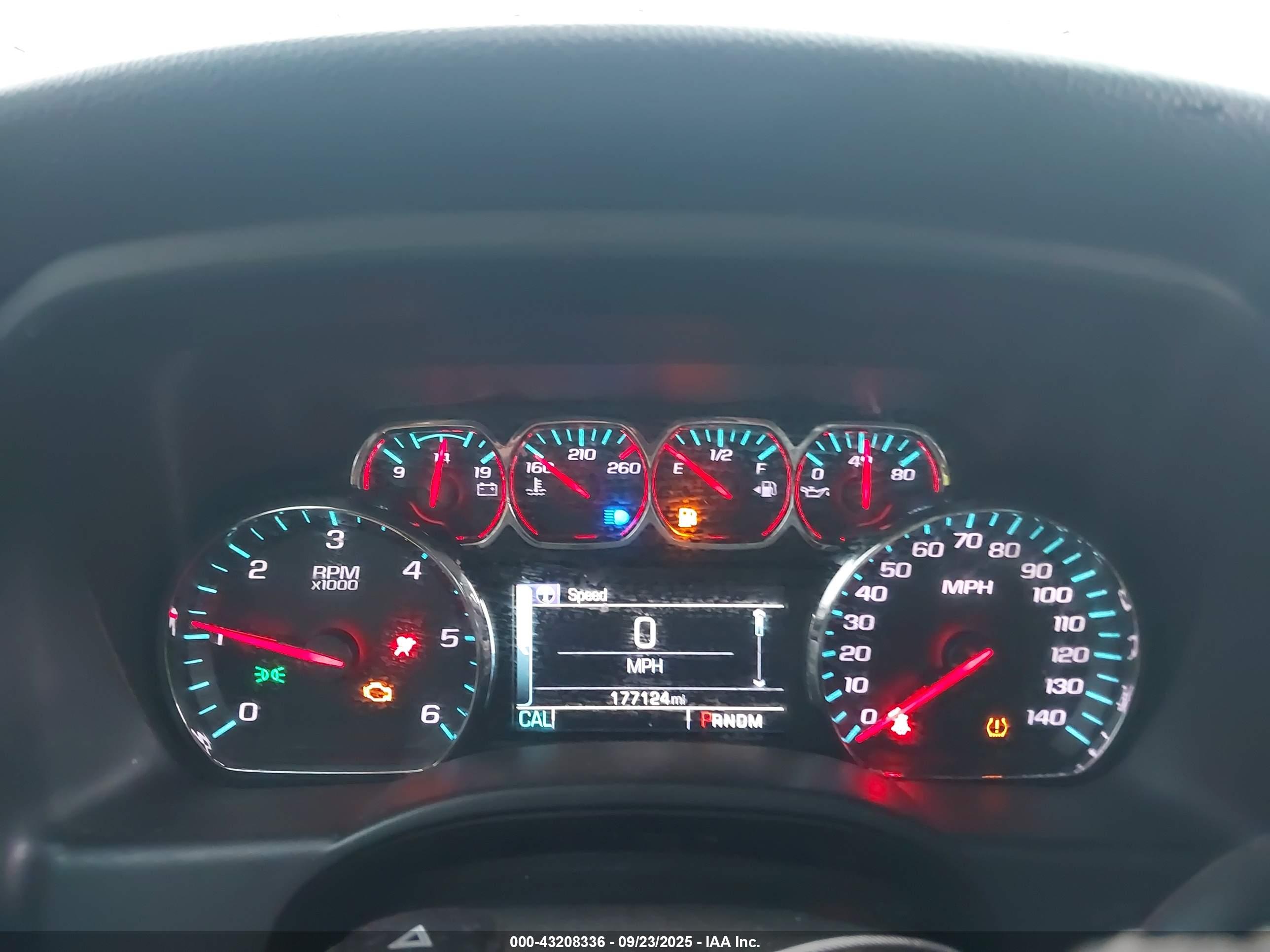 CHEVROLET SILVERADO image 7