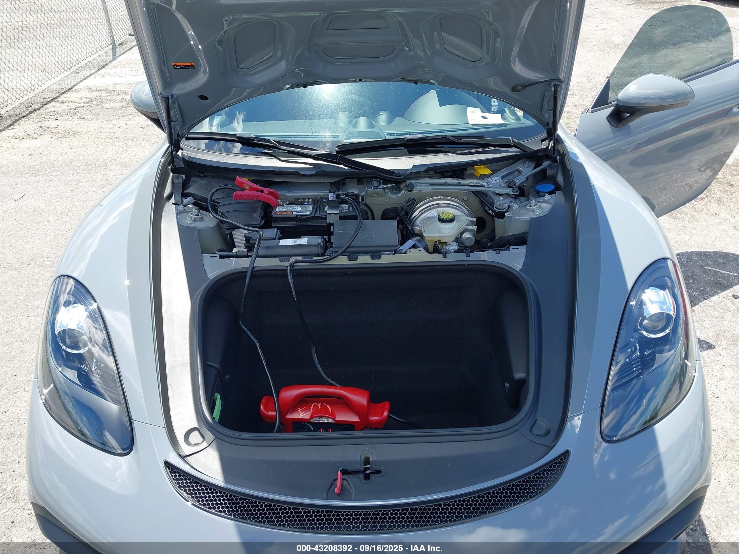 PORSCHE 718 image 10
