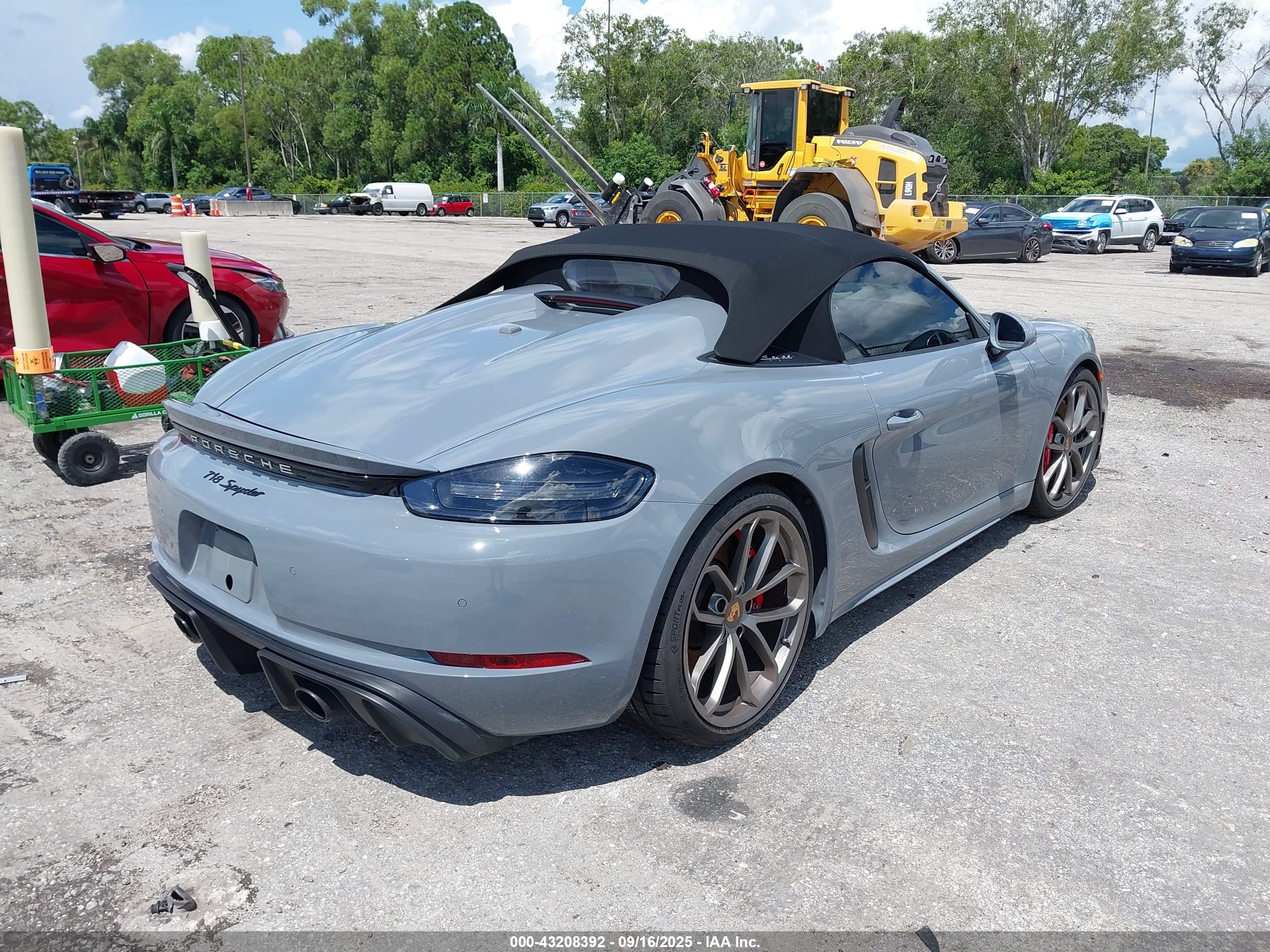 PORSCHE 718 image 4