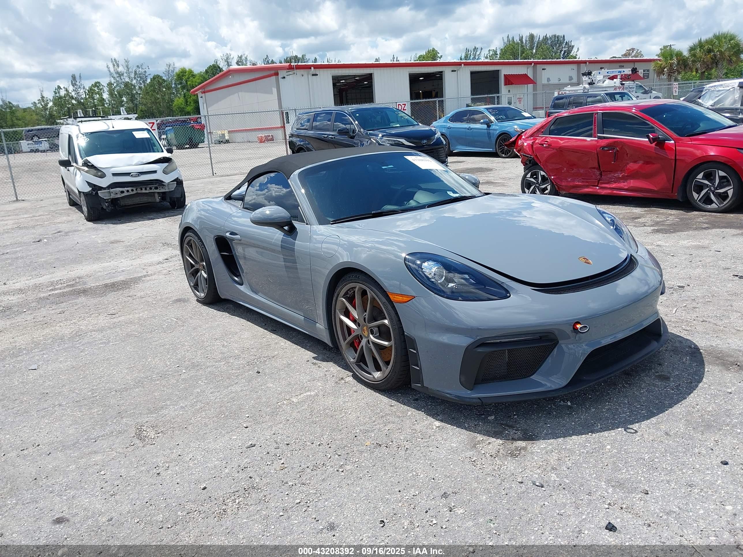 PORSCHE 718 image 6