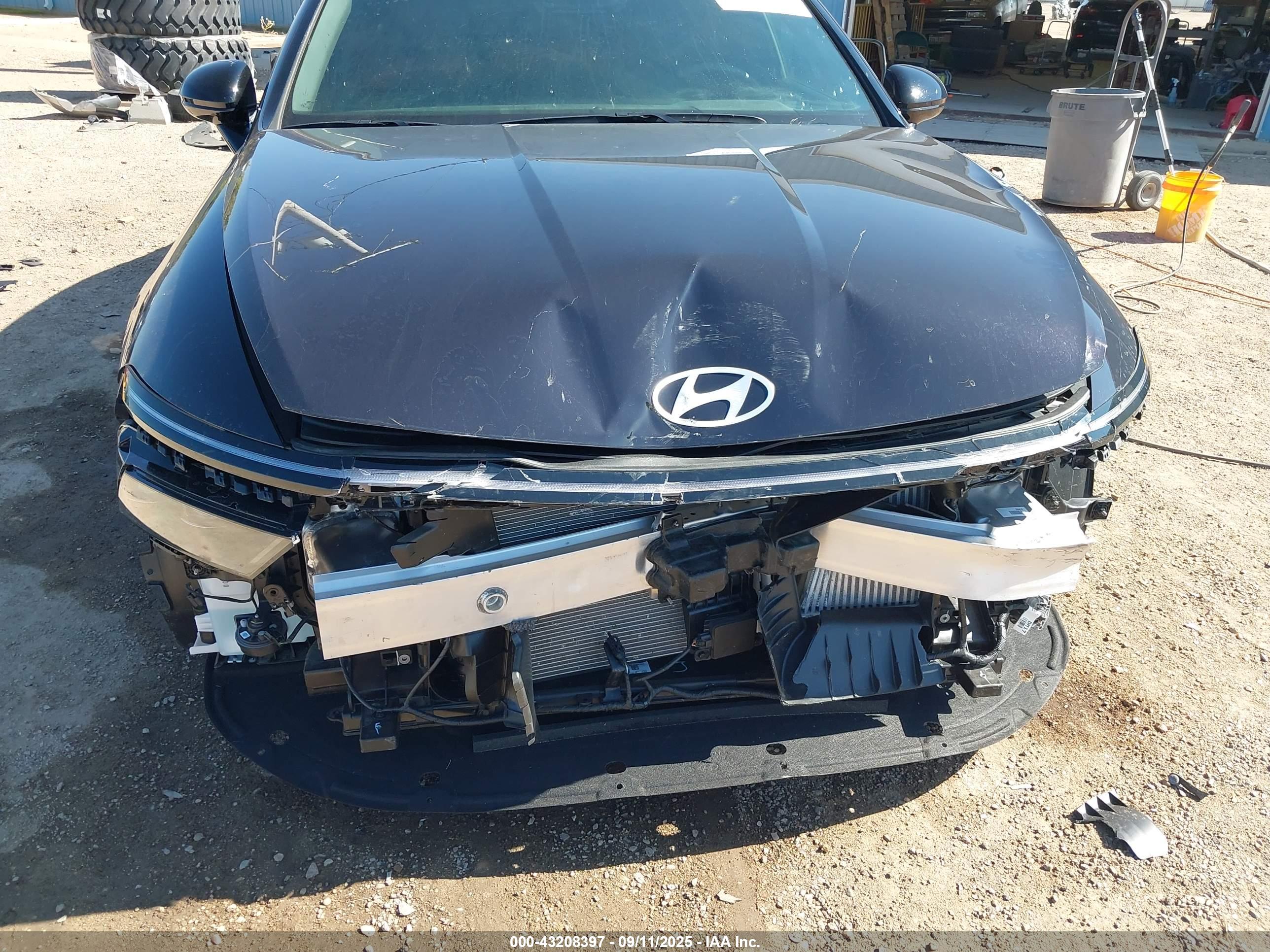 HYUNDAI SONATA image 6