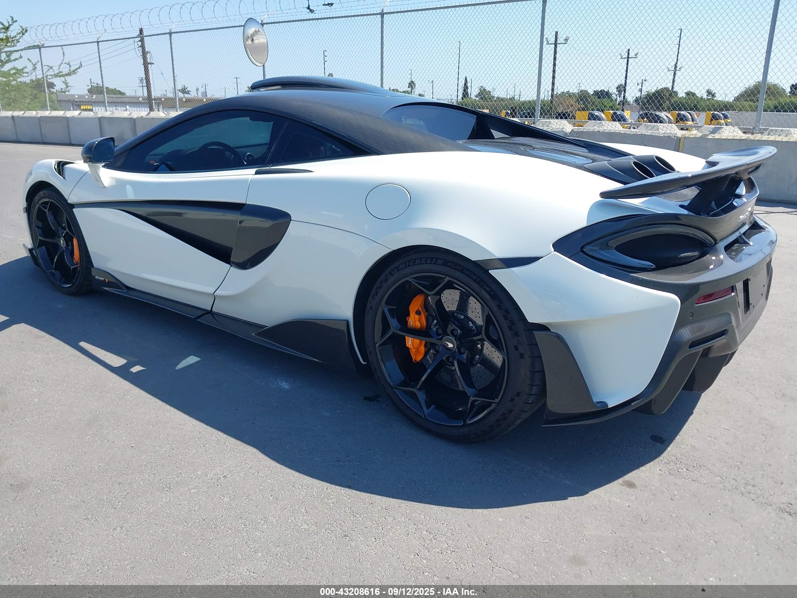 MCLAREN 600LT image 3