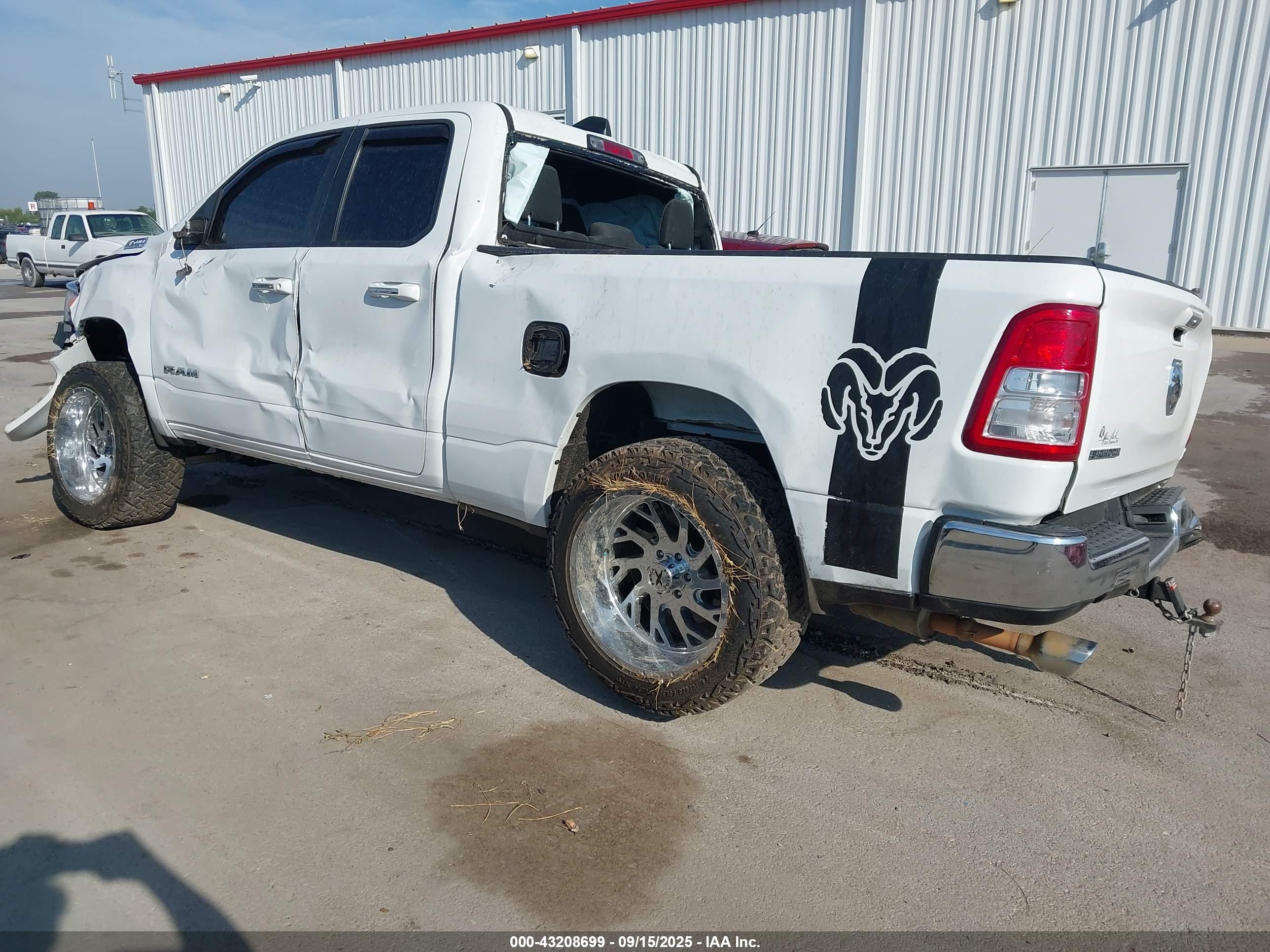 RAM 1500 image 3