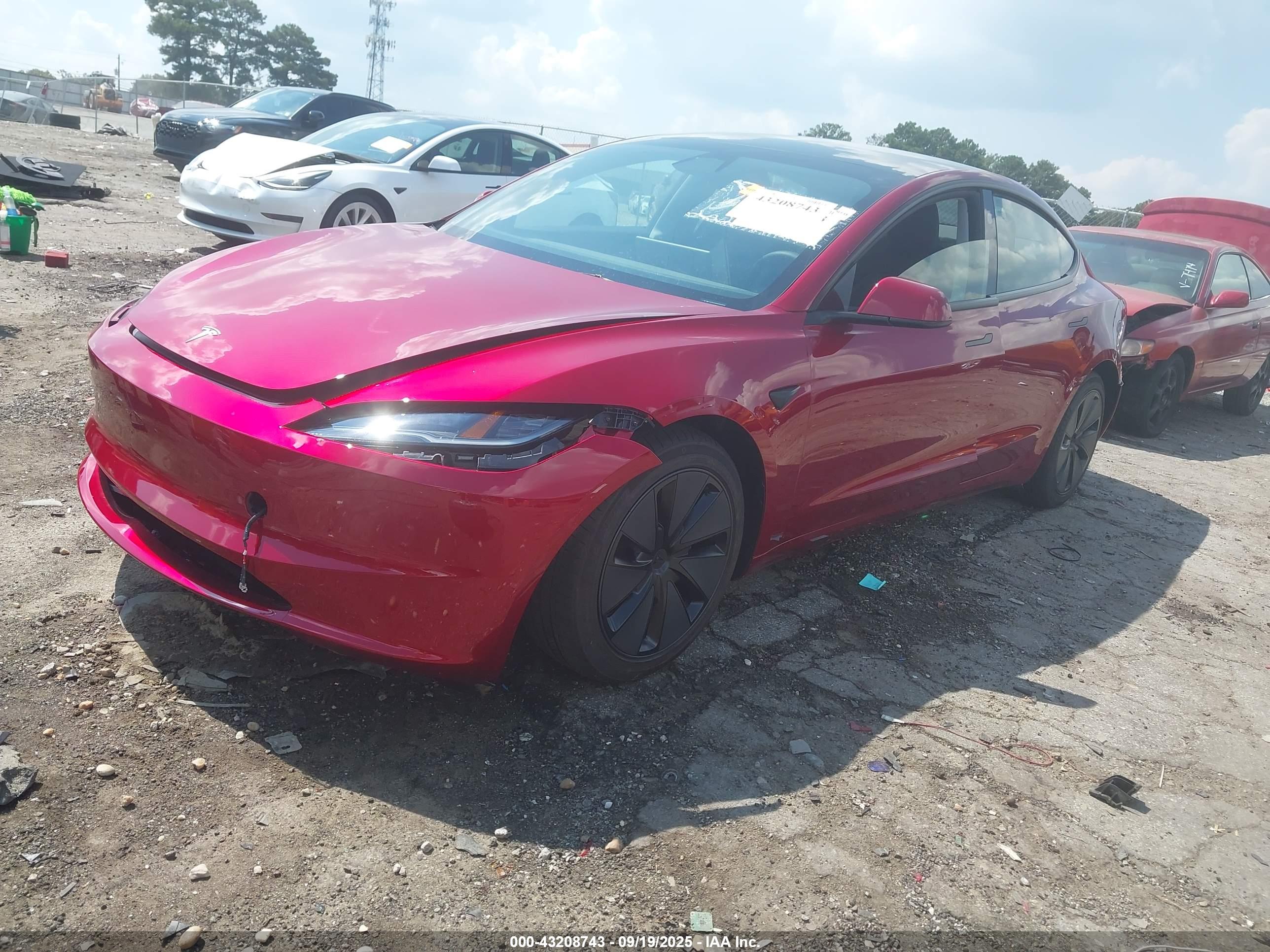 TESLA MODEL image 2