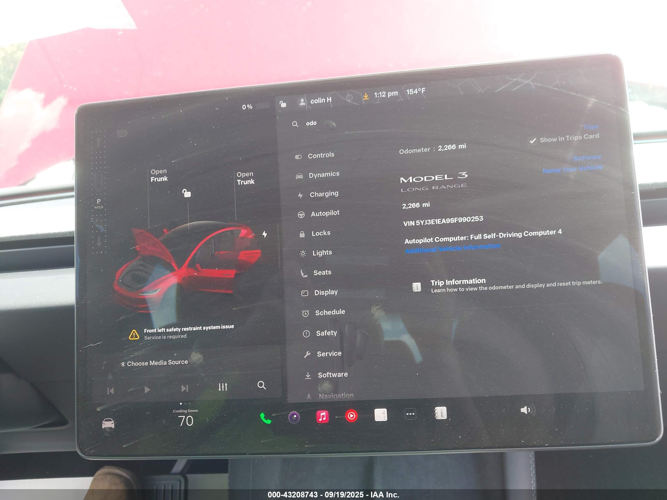 TESLA MODEL image 7