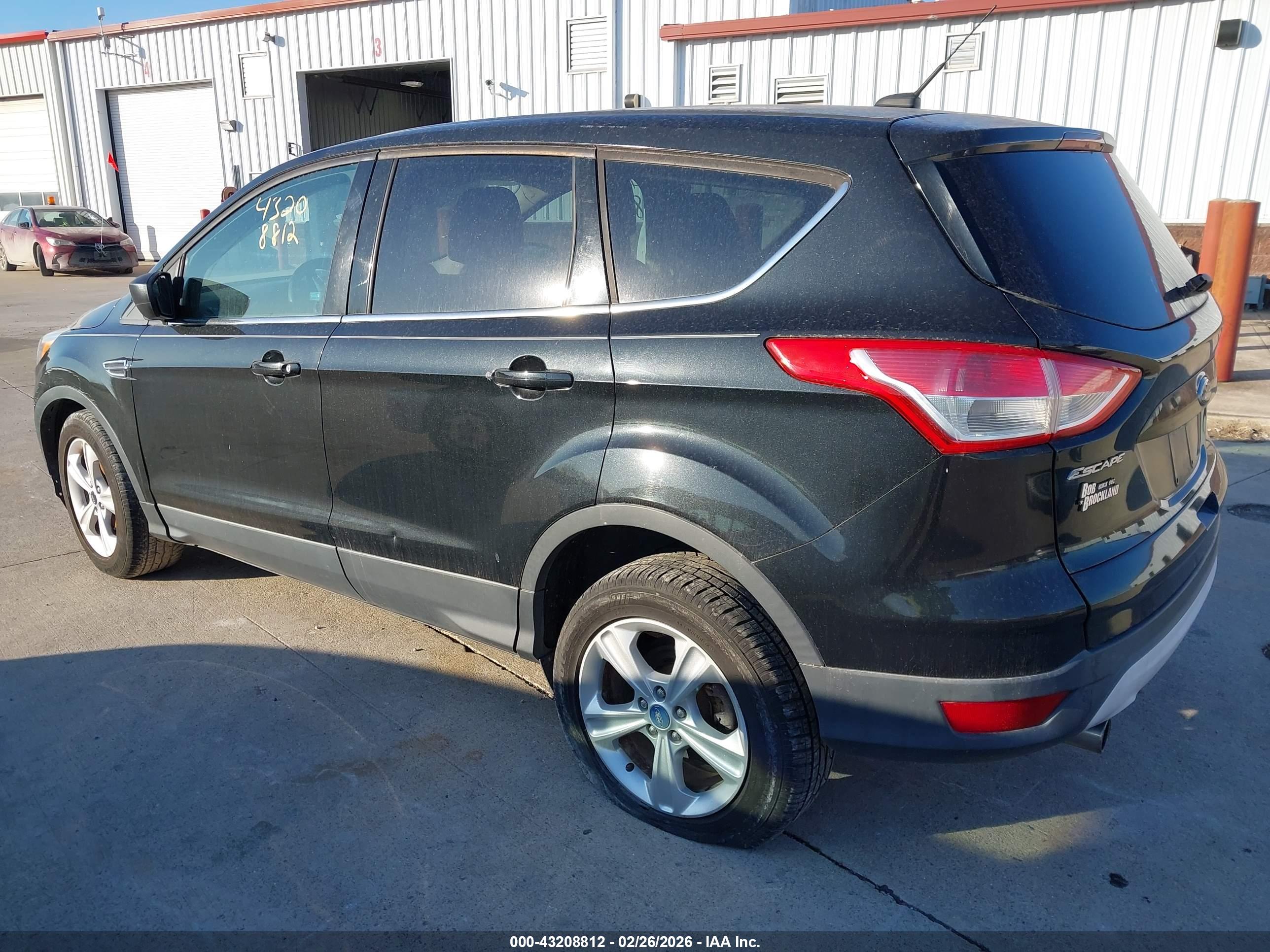 FORD ESCAPE image 3