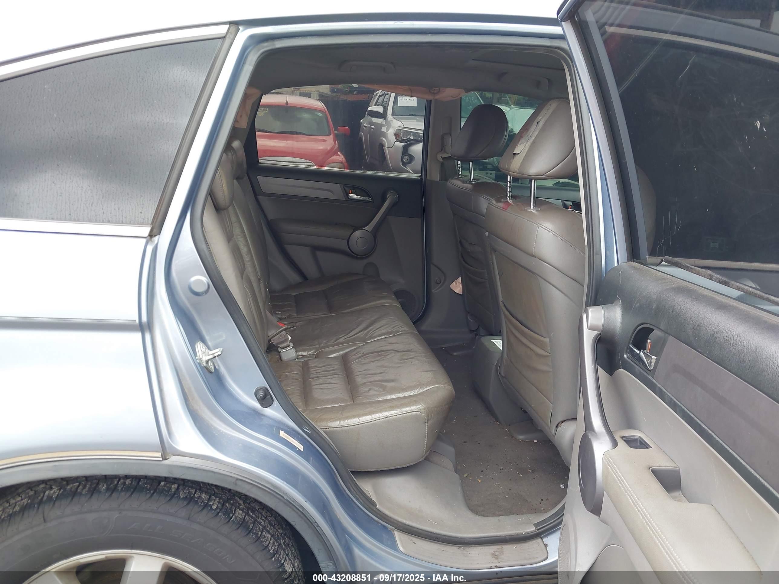 HONDA CR-V image 8