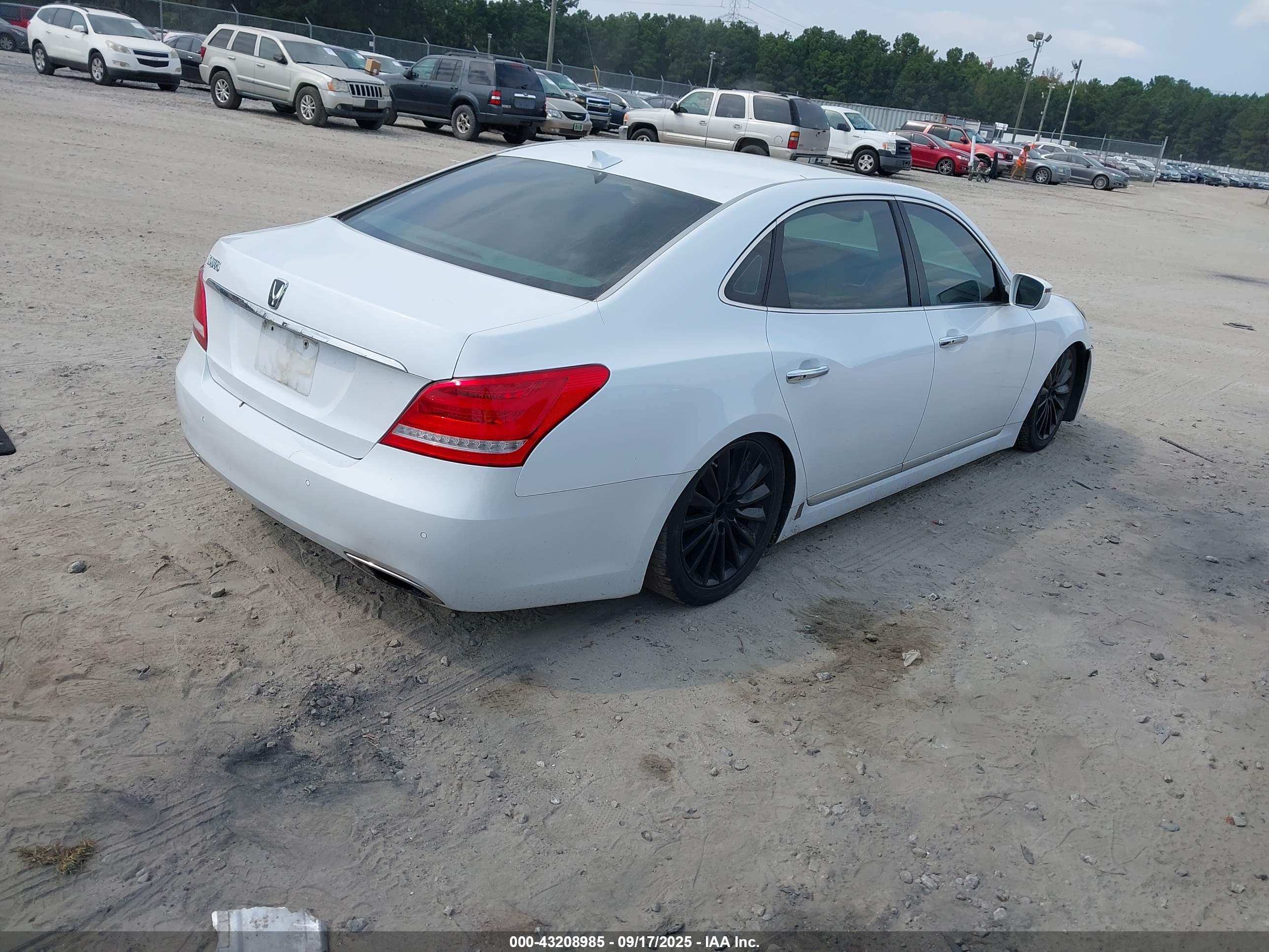 HYUNDAI EQUUS image 4