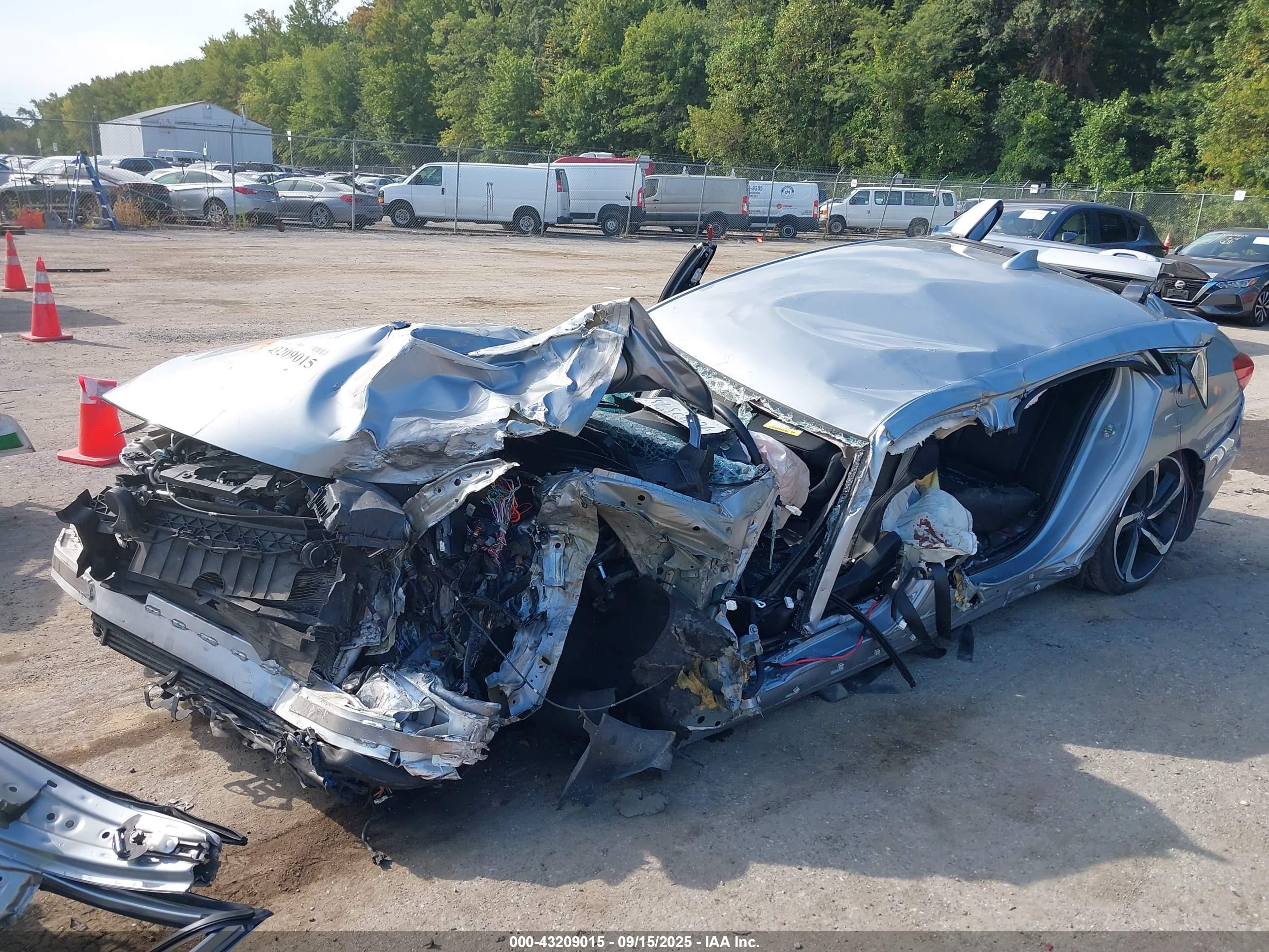 HONDA ACCORD image 2