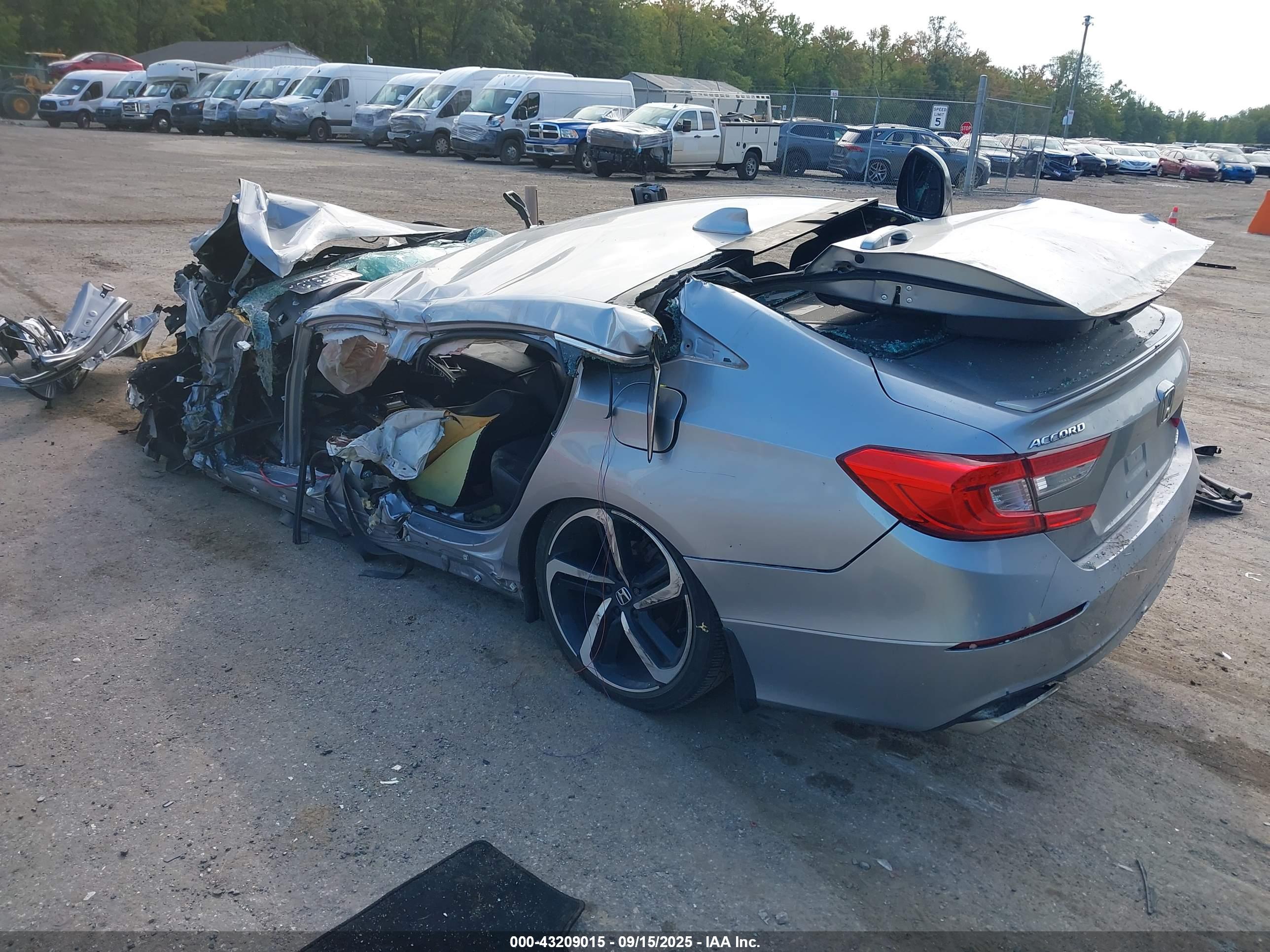 HONDA ACCORD image 3