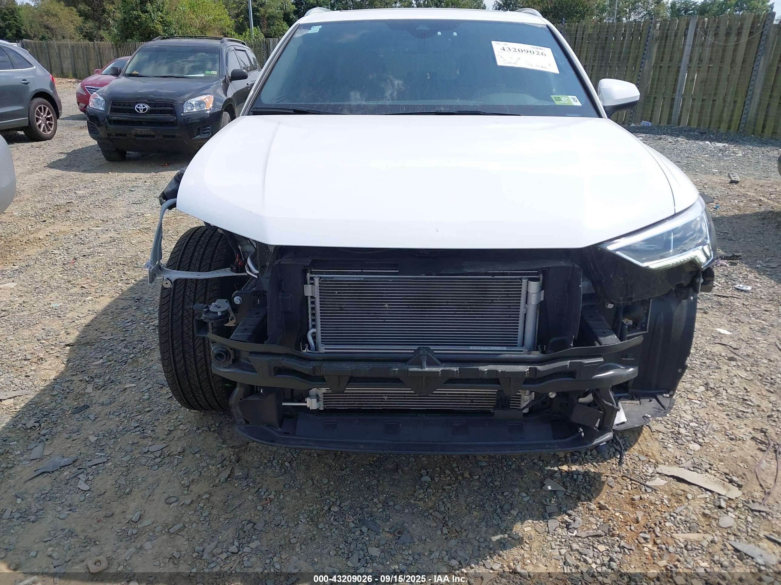 AUDI Q3 image 6