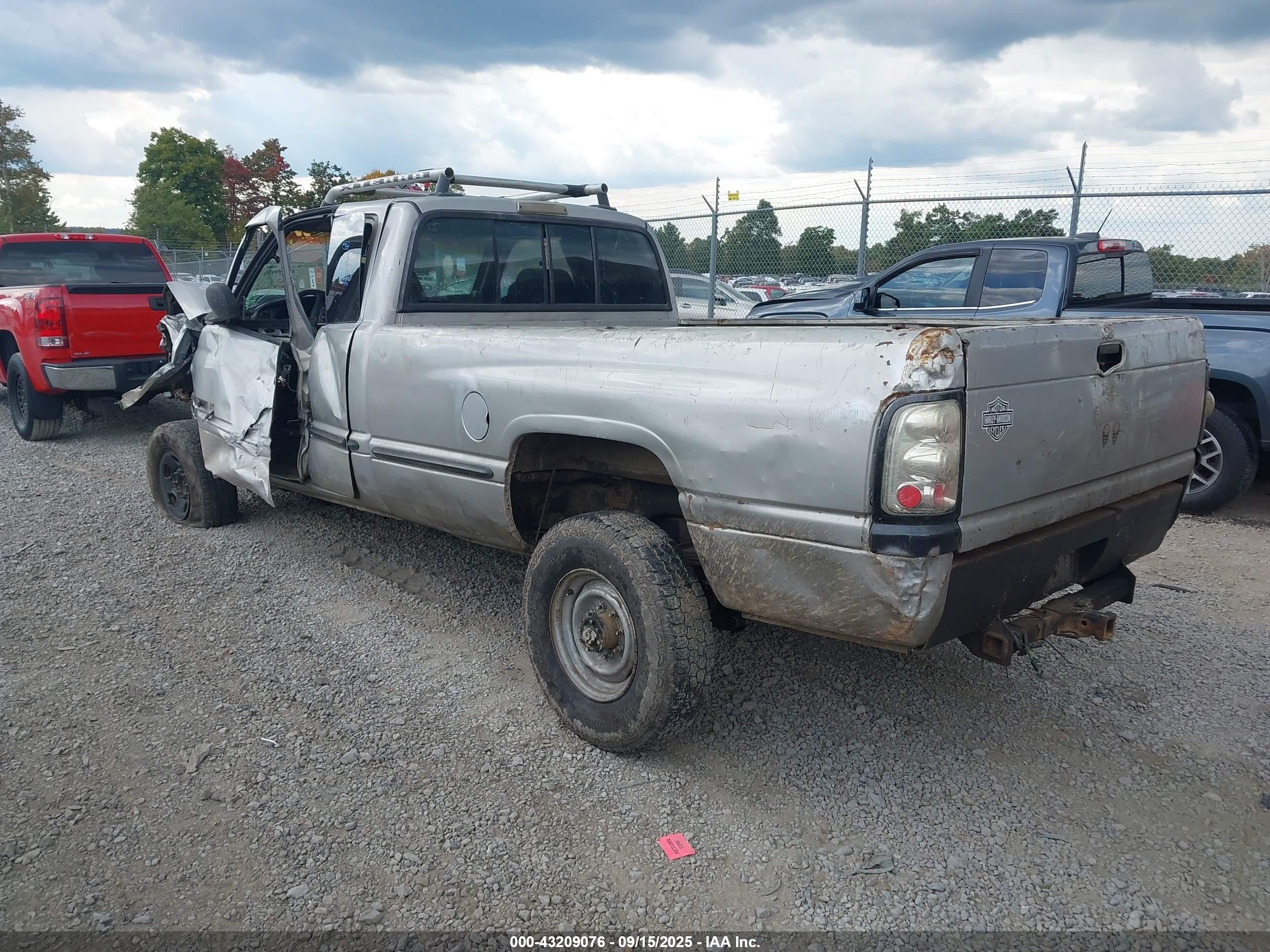 DODGE RAM image 3