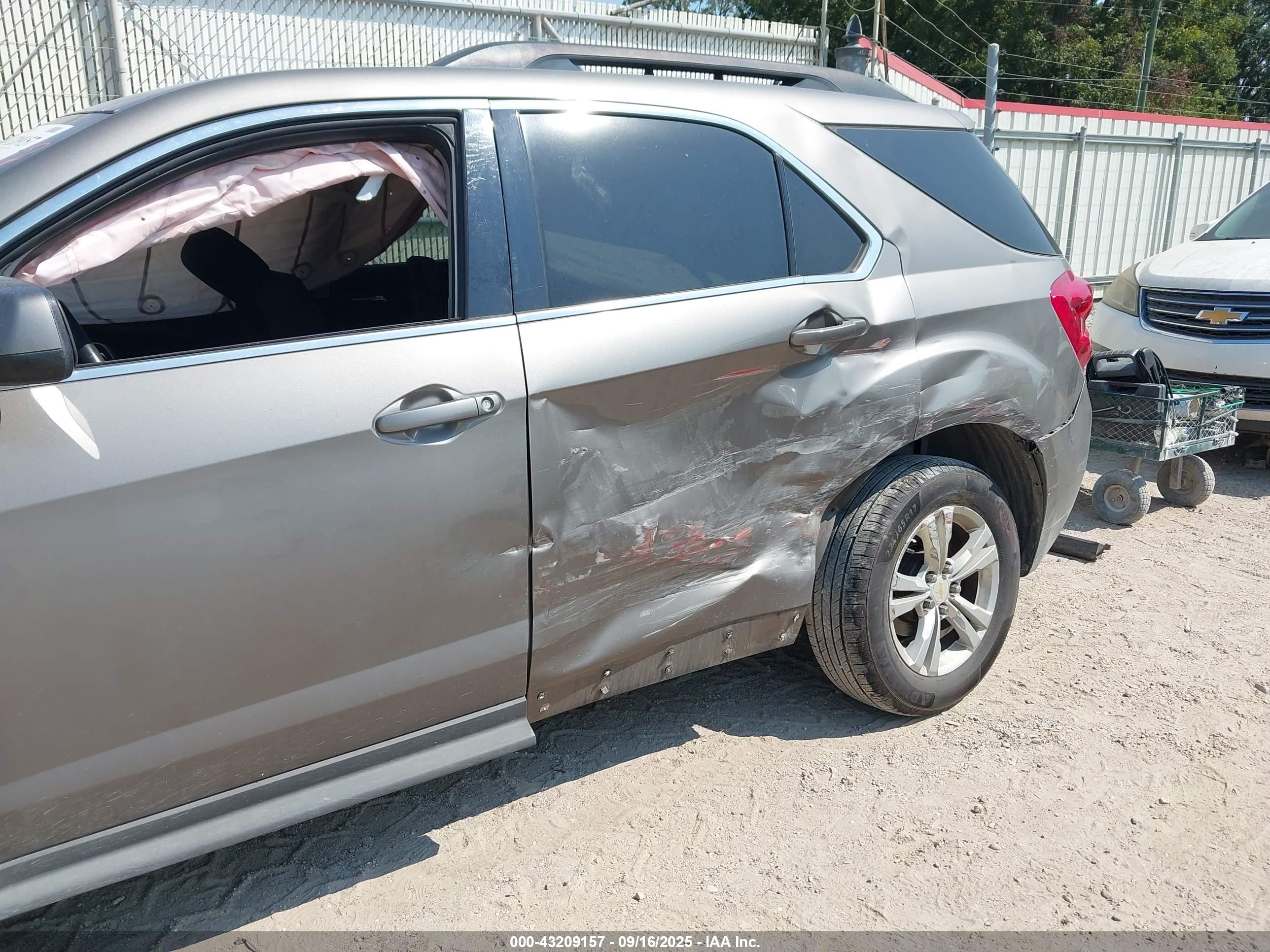 CHEVROLET EQUINOX image 6