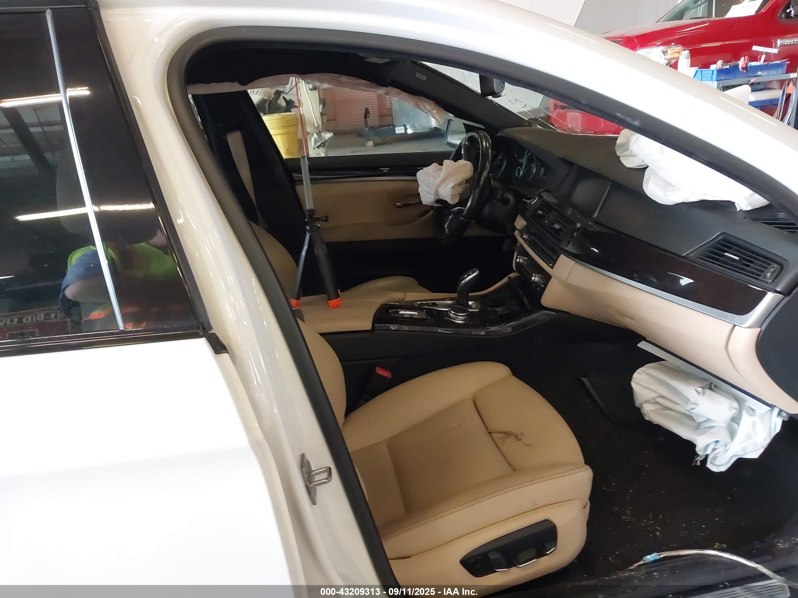 BMW 535I image 5