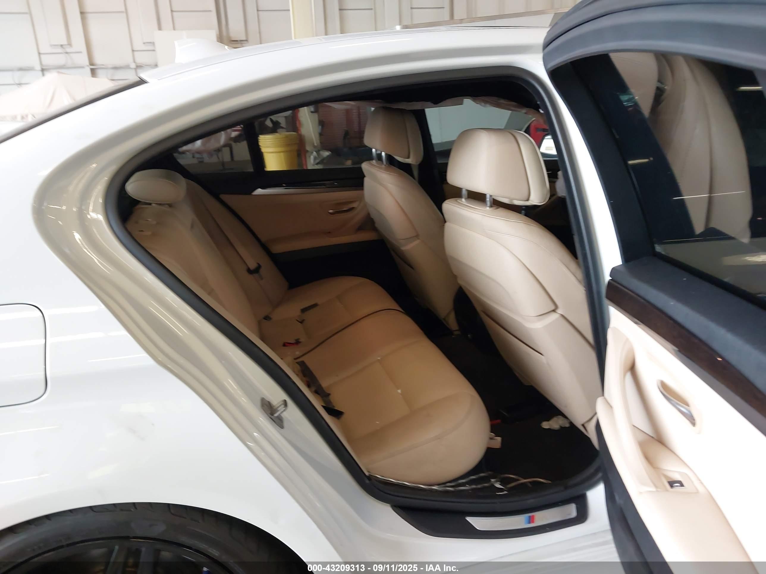 BMW 535I image 8