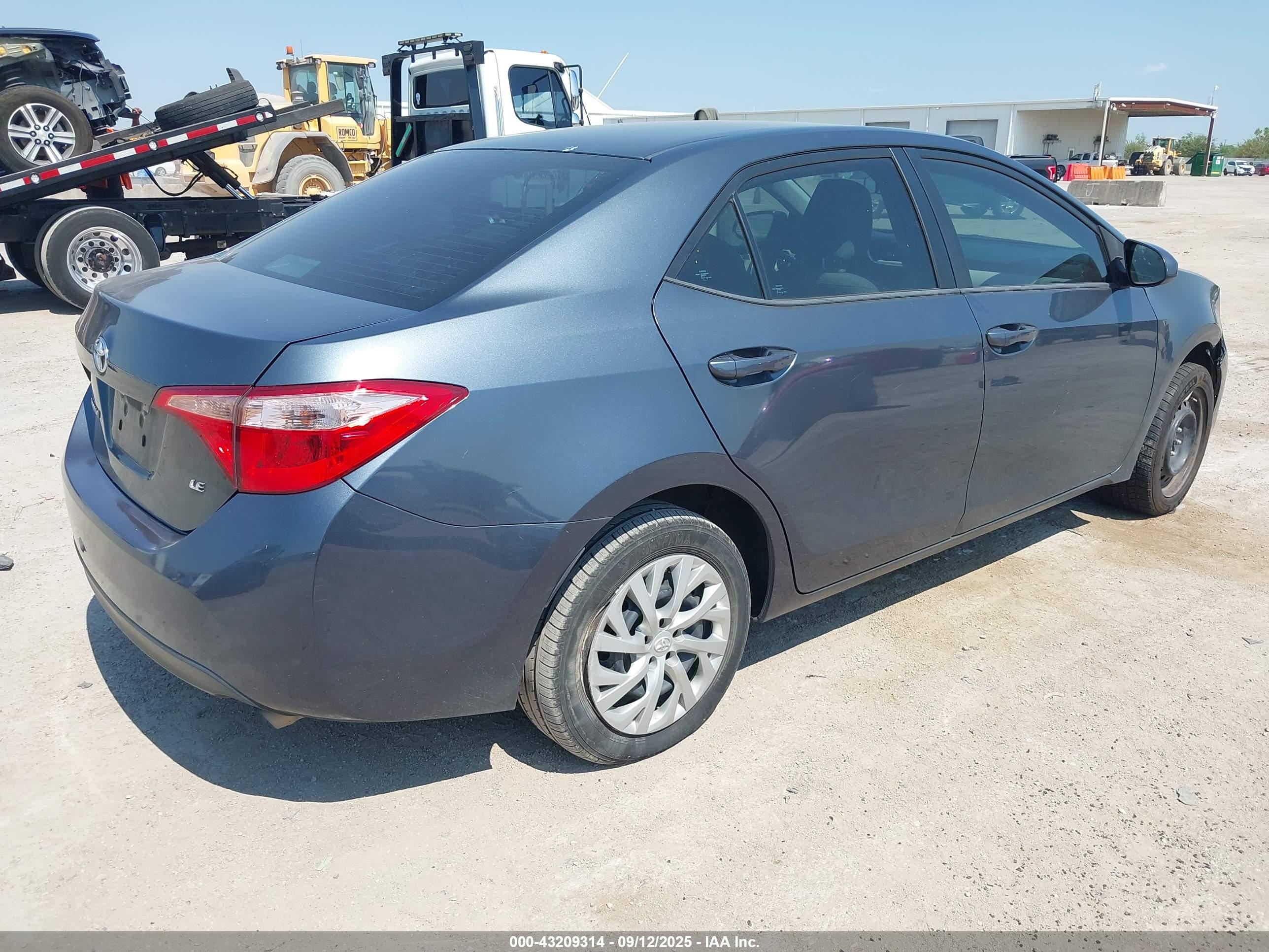 TOYOTA COROLLA image 4