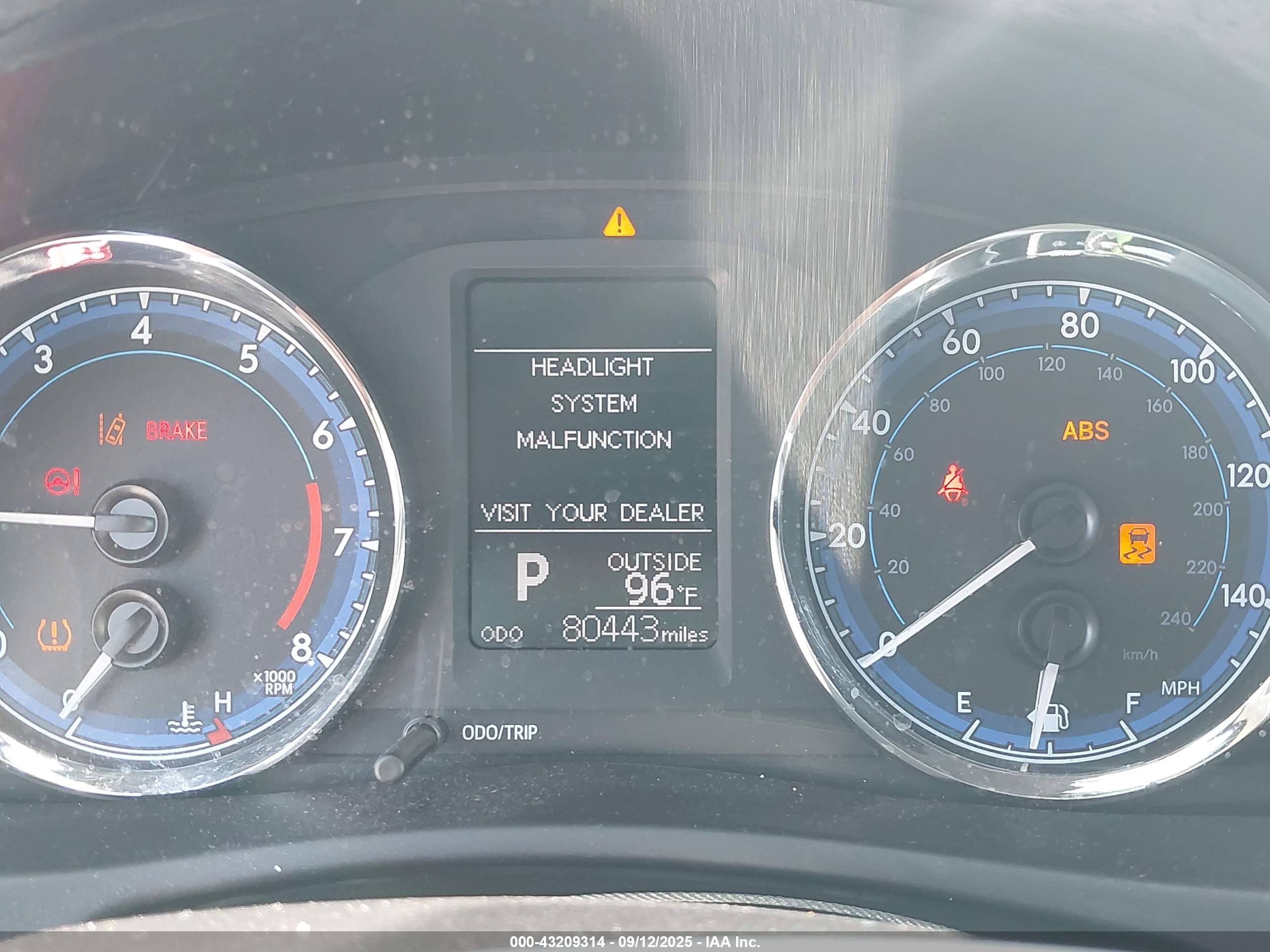 TOYOTA COROLLA image 7