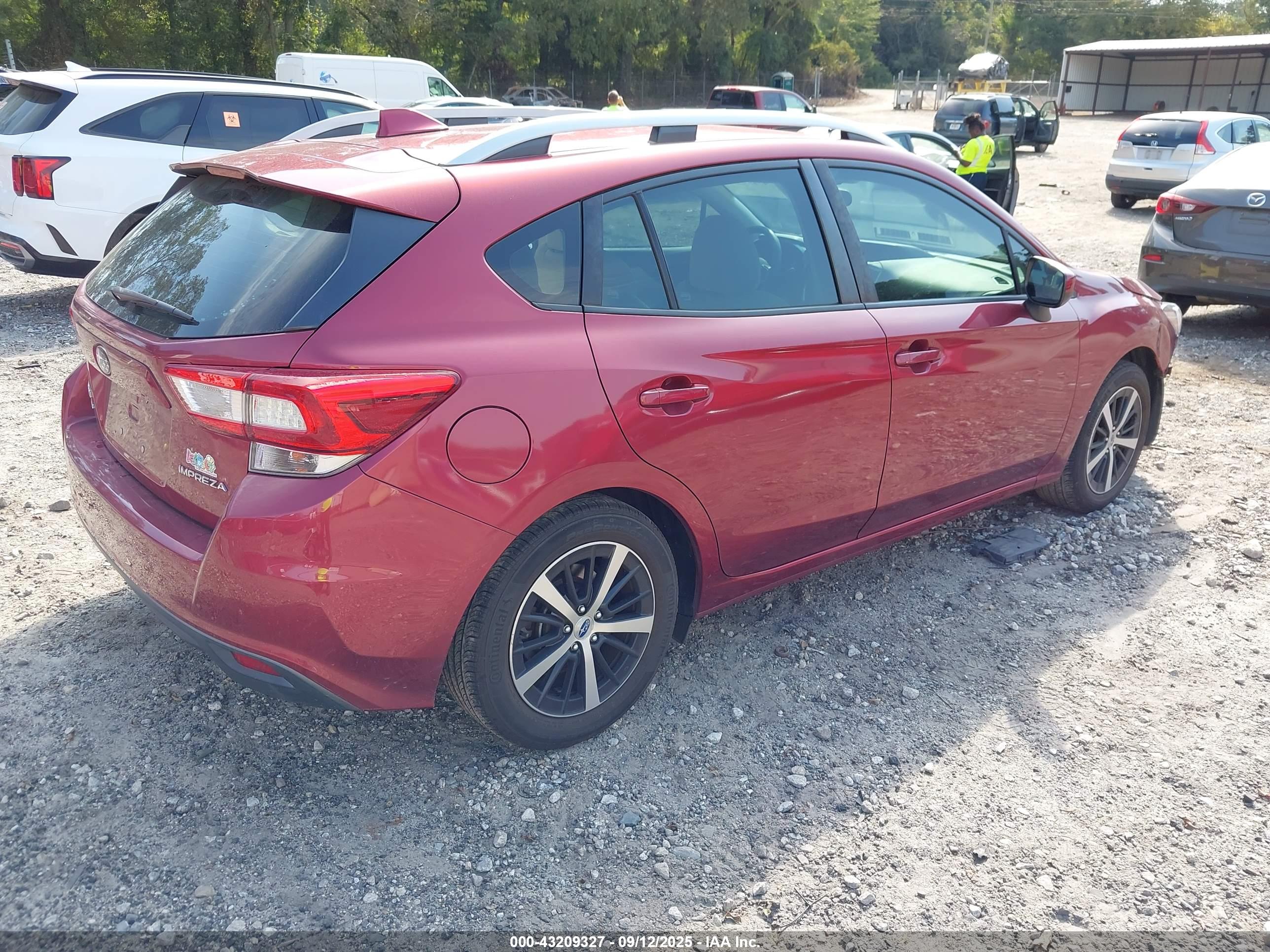 SUBARU IMPREZA image 4