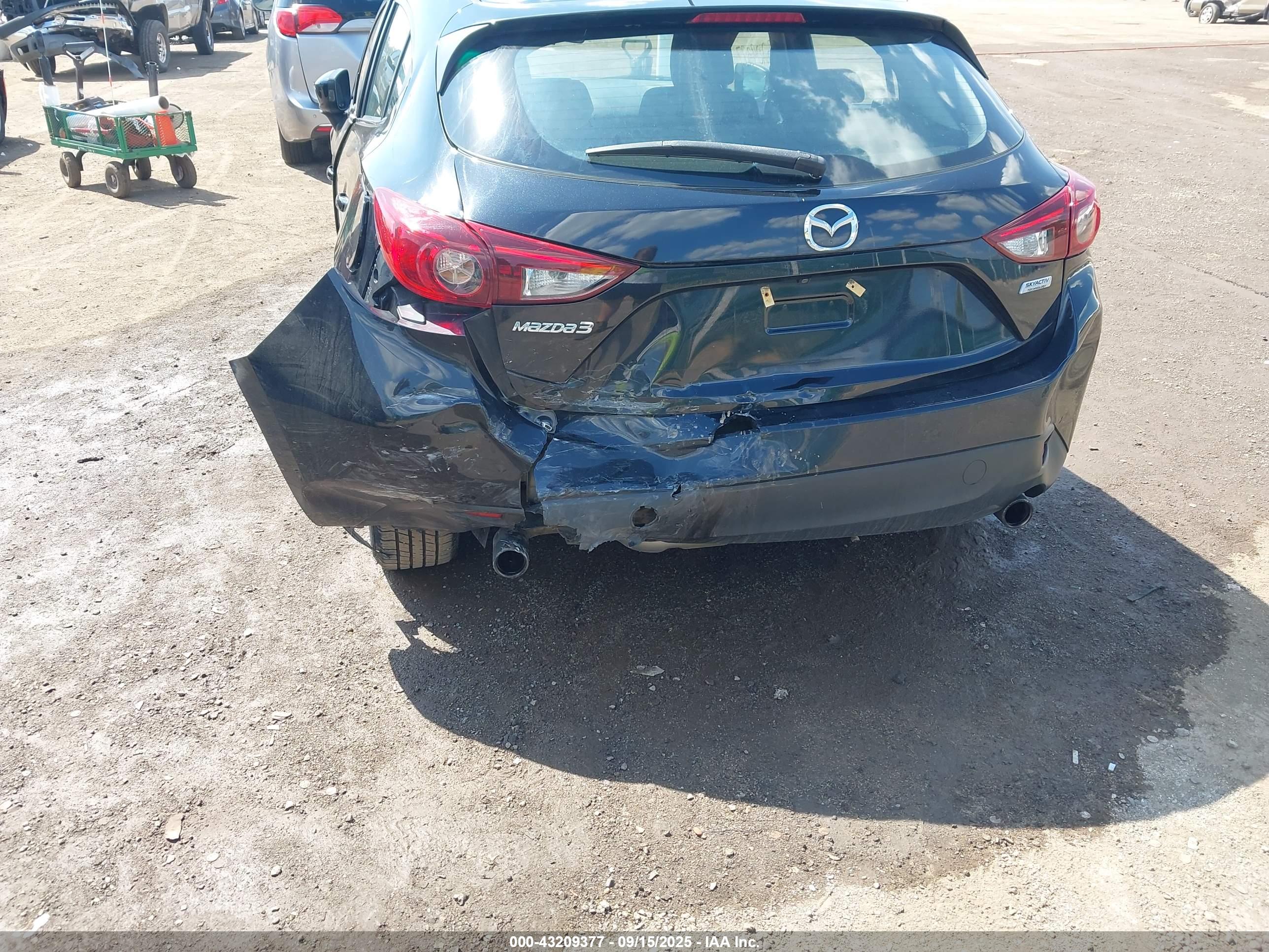 MAZDA MAZDA3 image 6