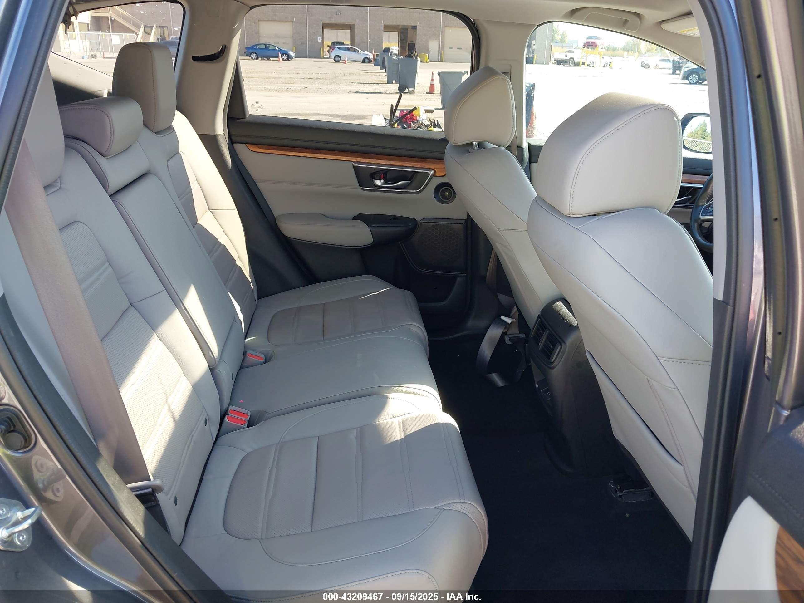 HONDA CR-V image 8