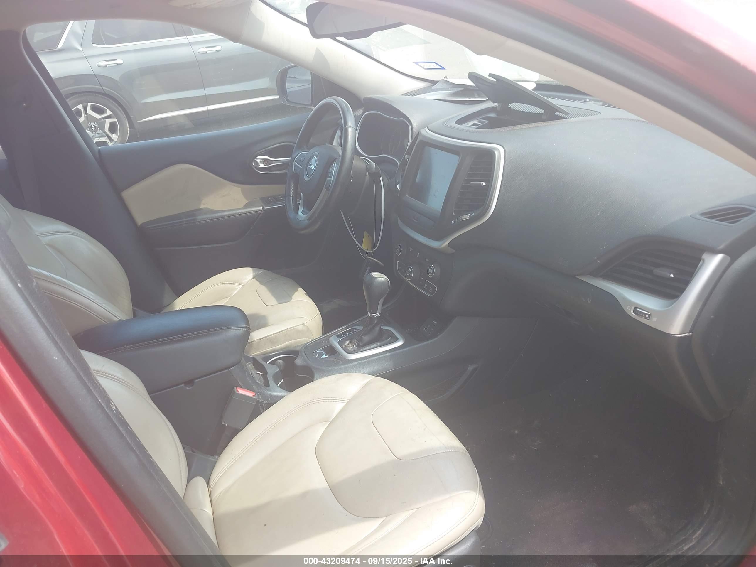 JEEP CHEROKEE image 5