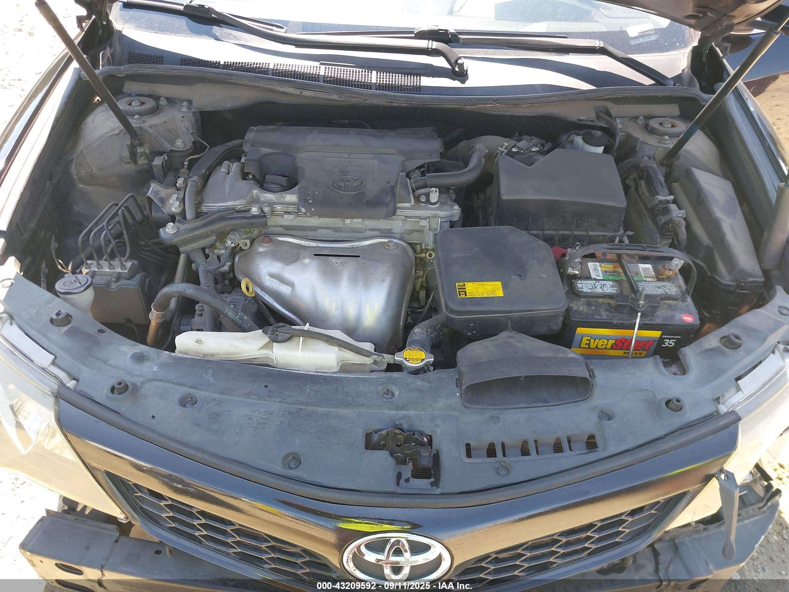 TOYOTA CAMRY image 10