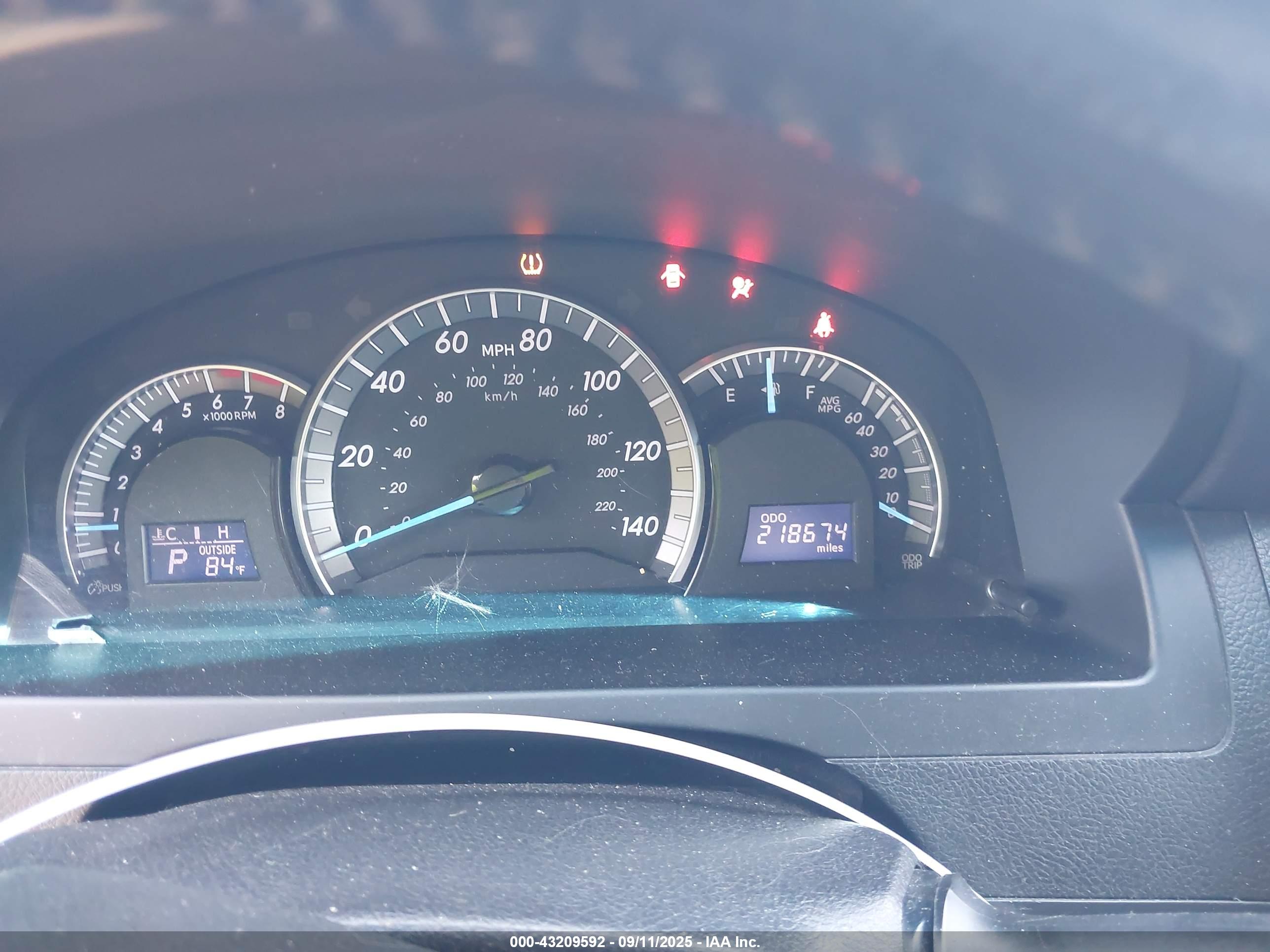 TOYOTA CAMRY image 7