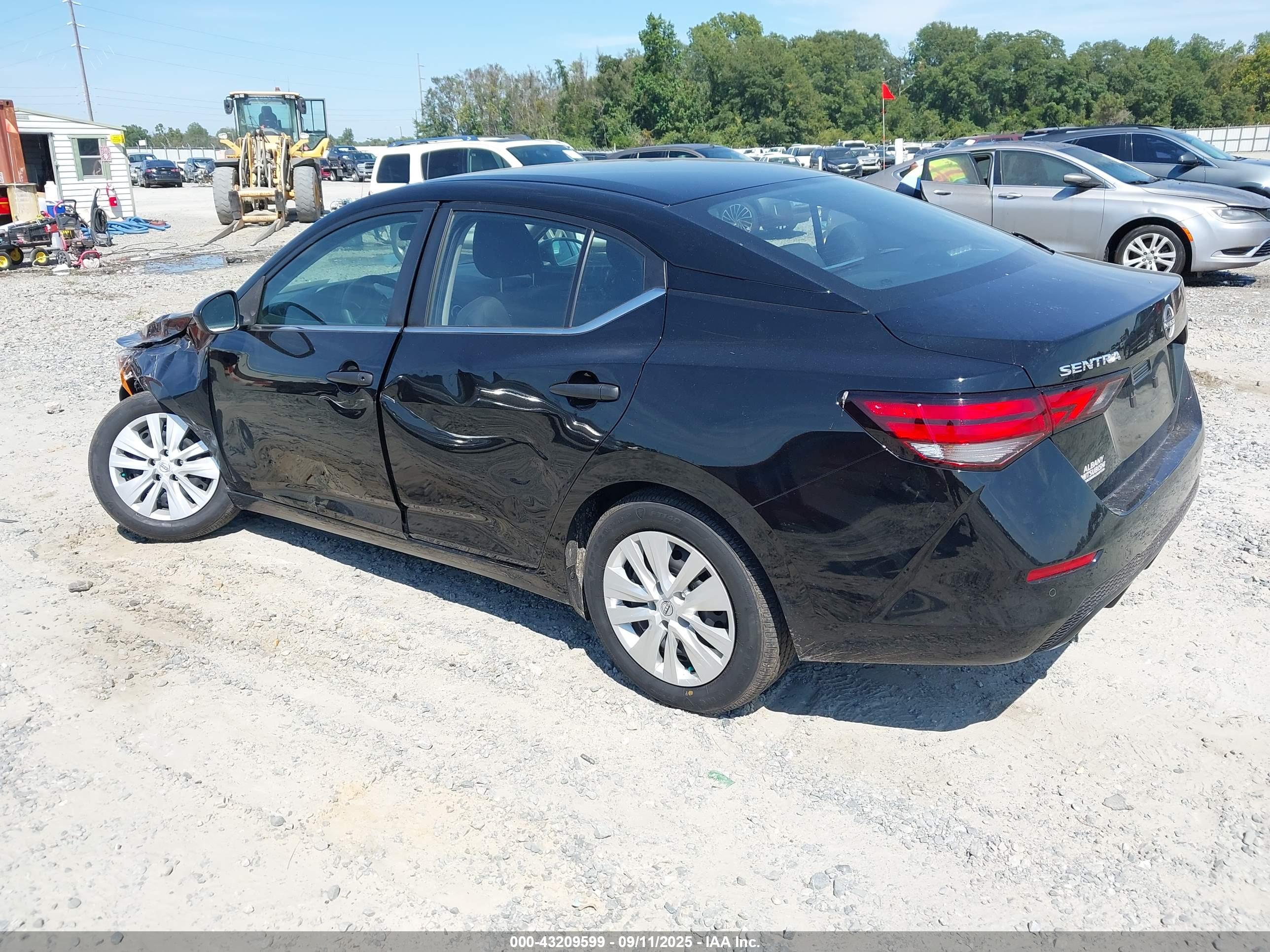 NISSAN SENTRA image 3