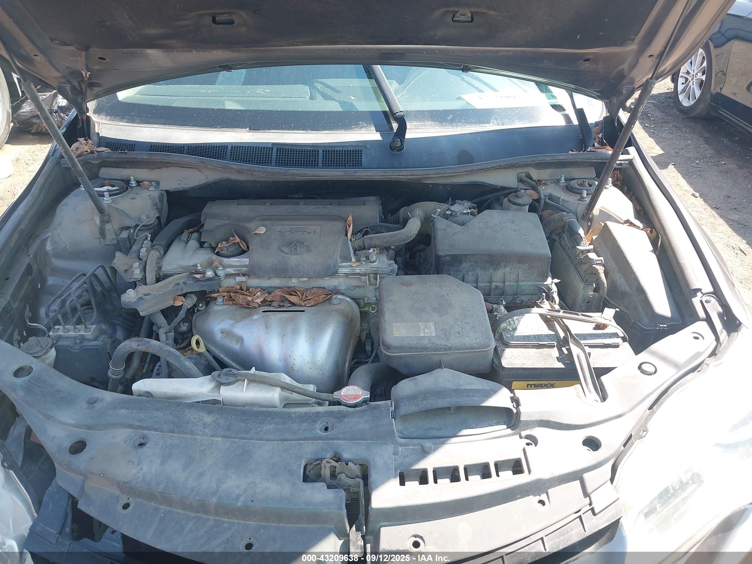 TOYOTA CAMRY image 10