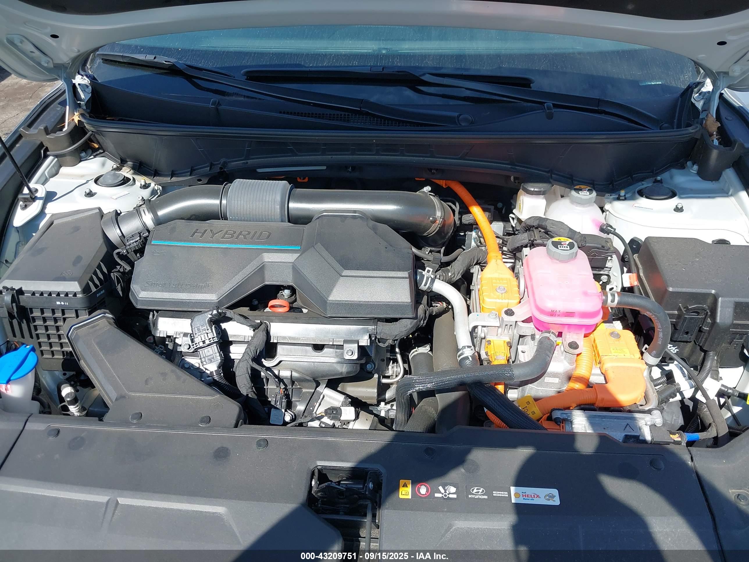 HYUNDAI TUCSON image 10
