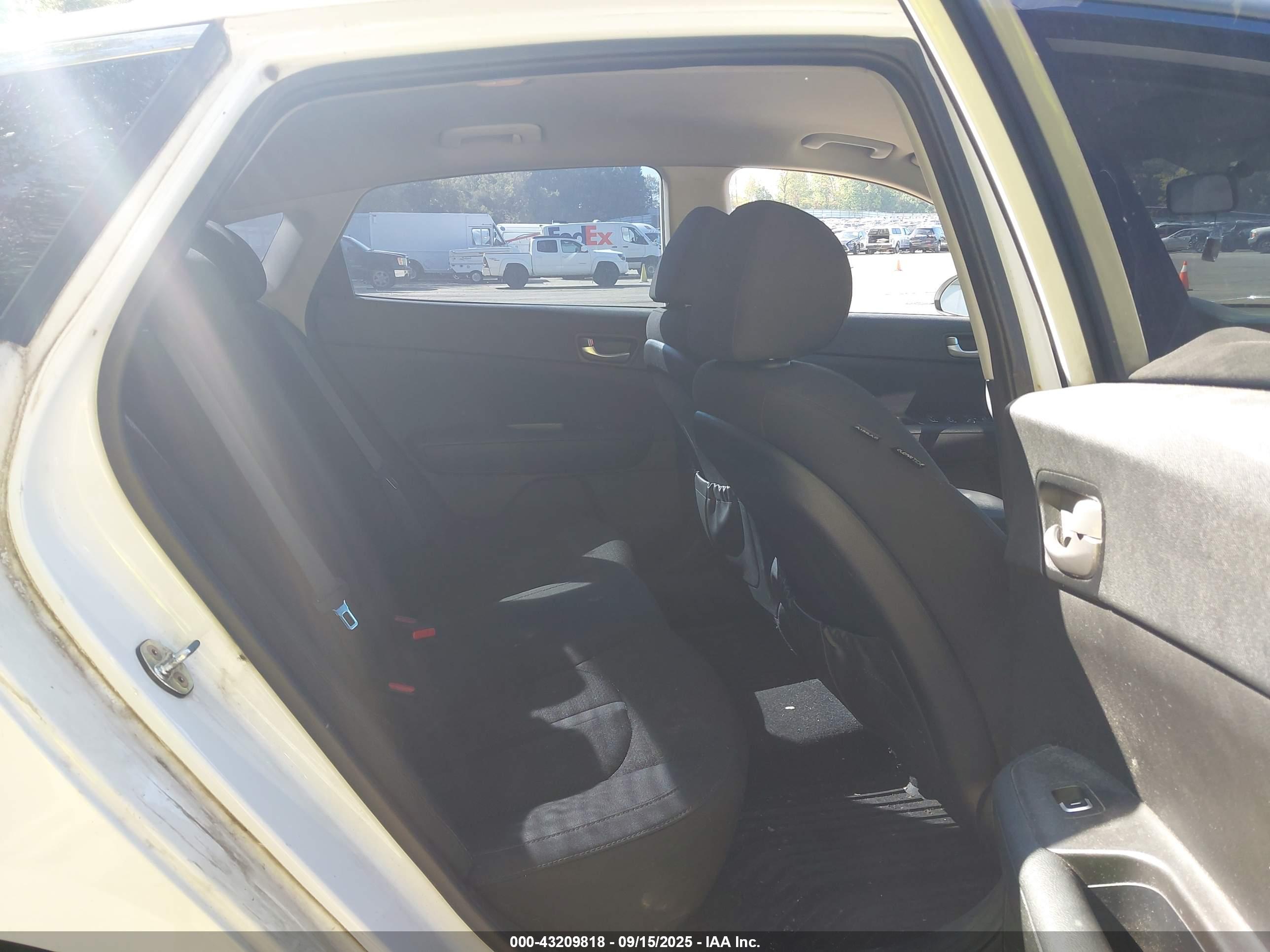 KIA OPTIMA image 8