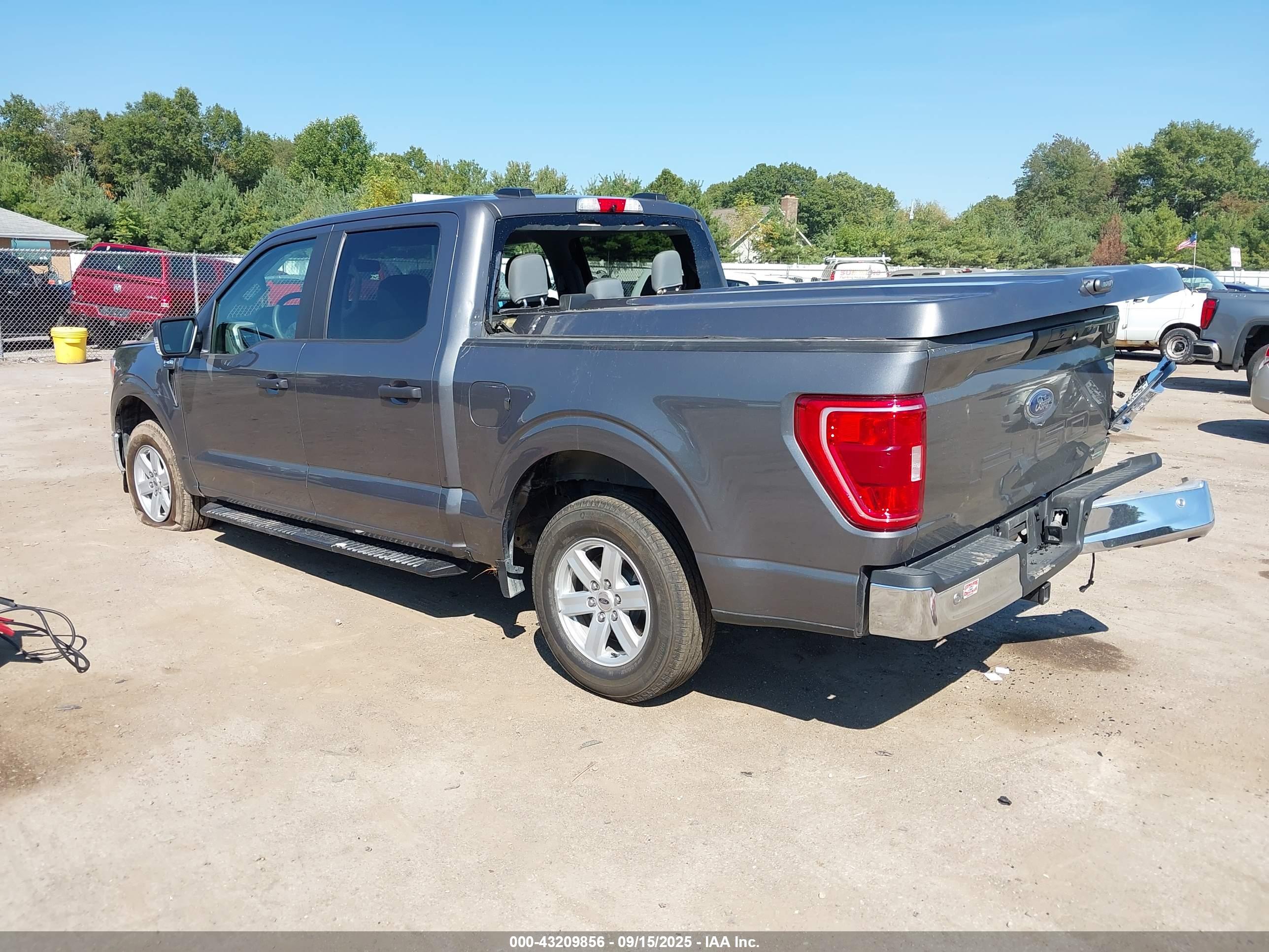 FORD F-150 image 3
