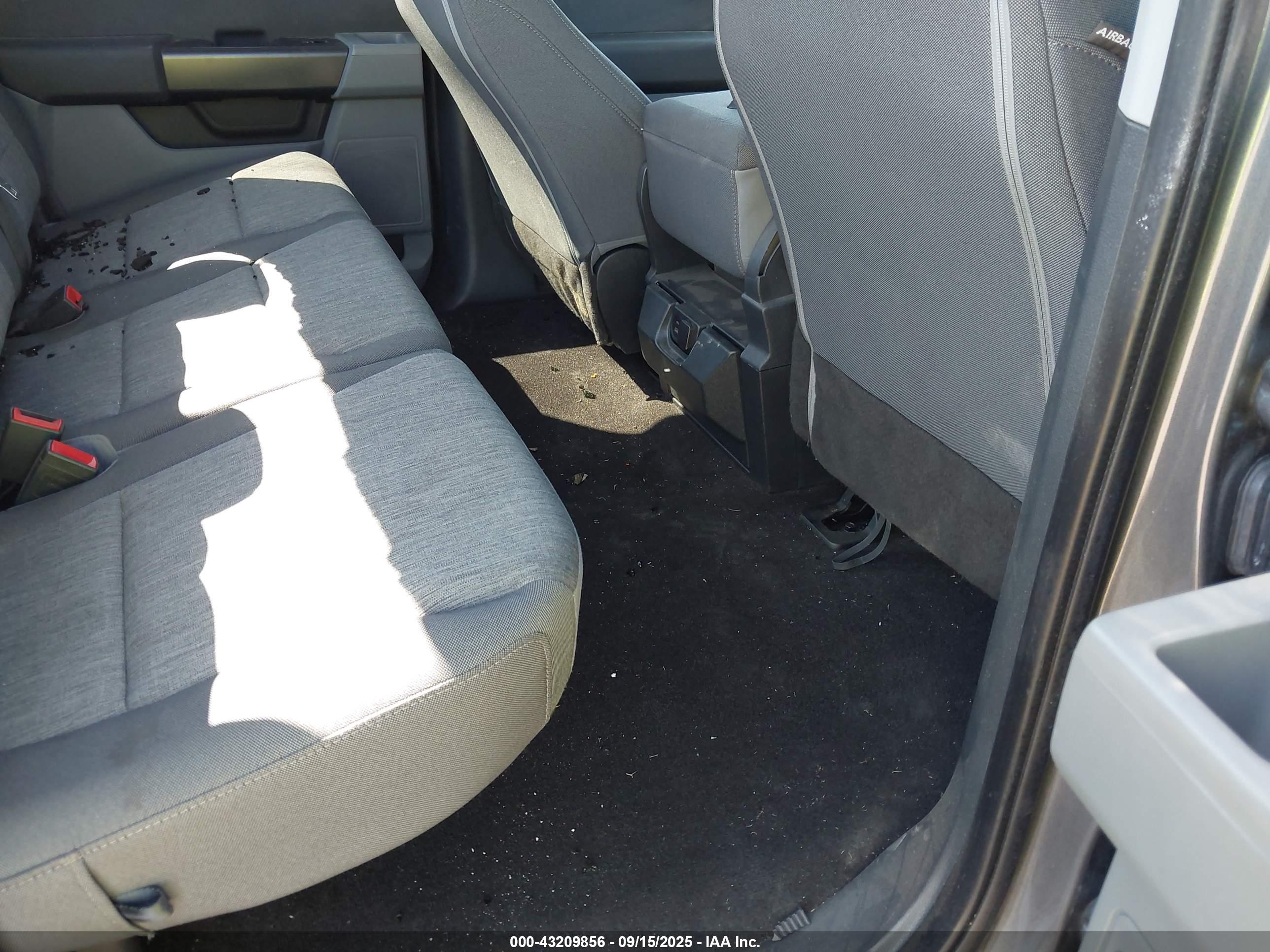FORD F-150 image 8