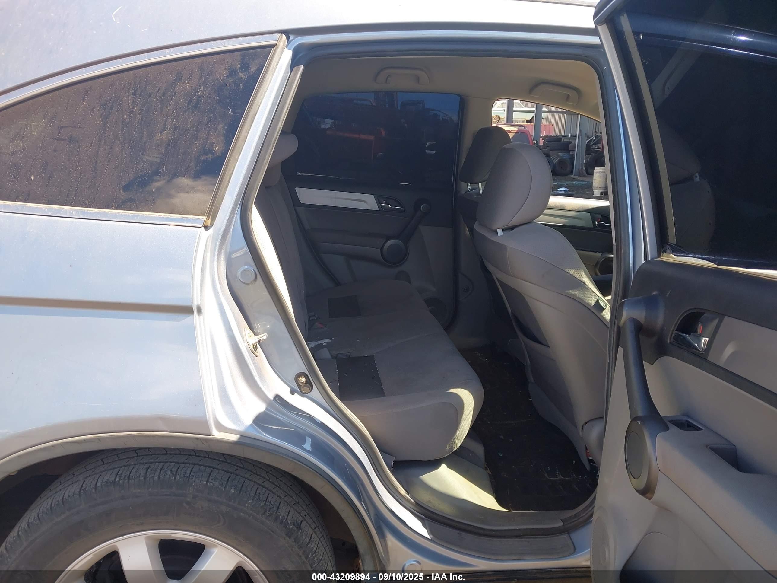 HONDA CR-V image 8
