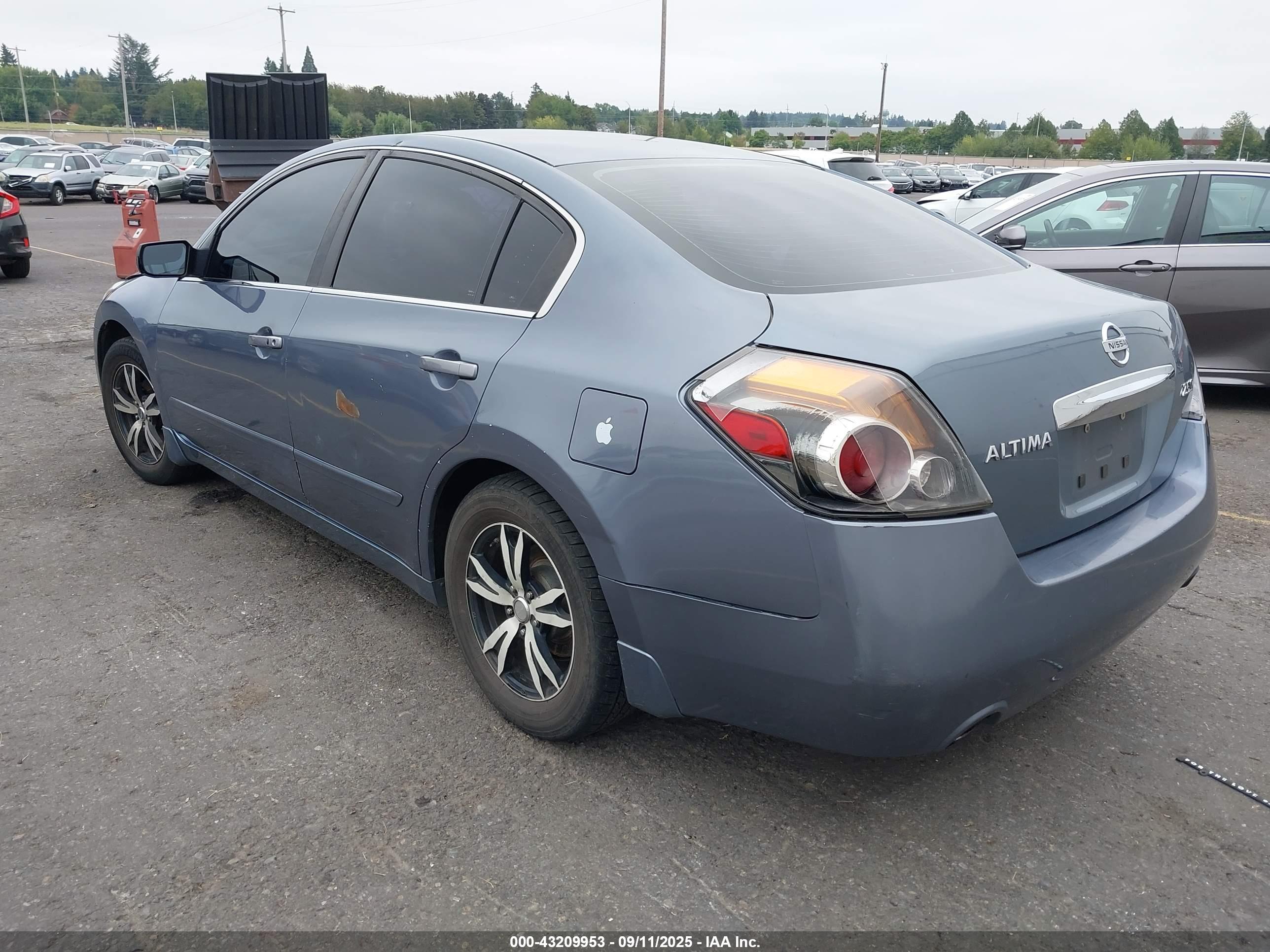 NISSAN ALTIMA image 3
