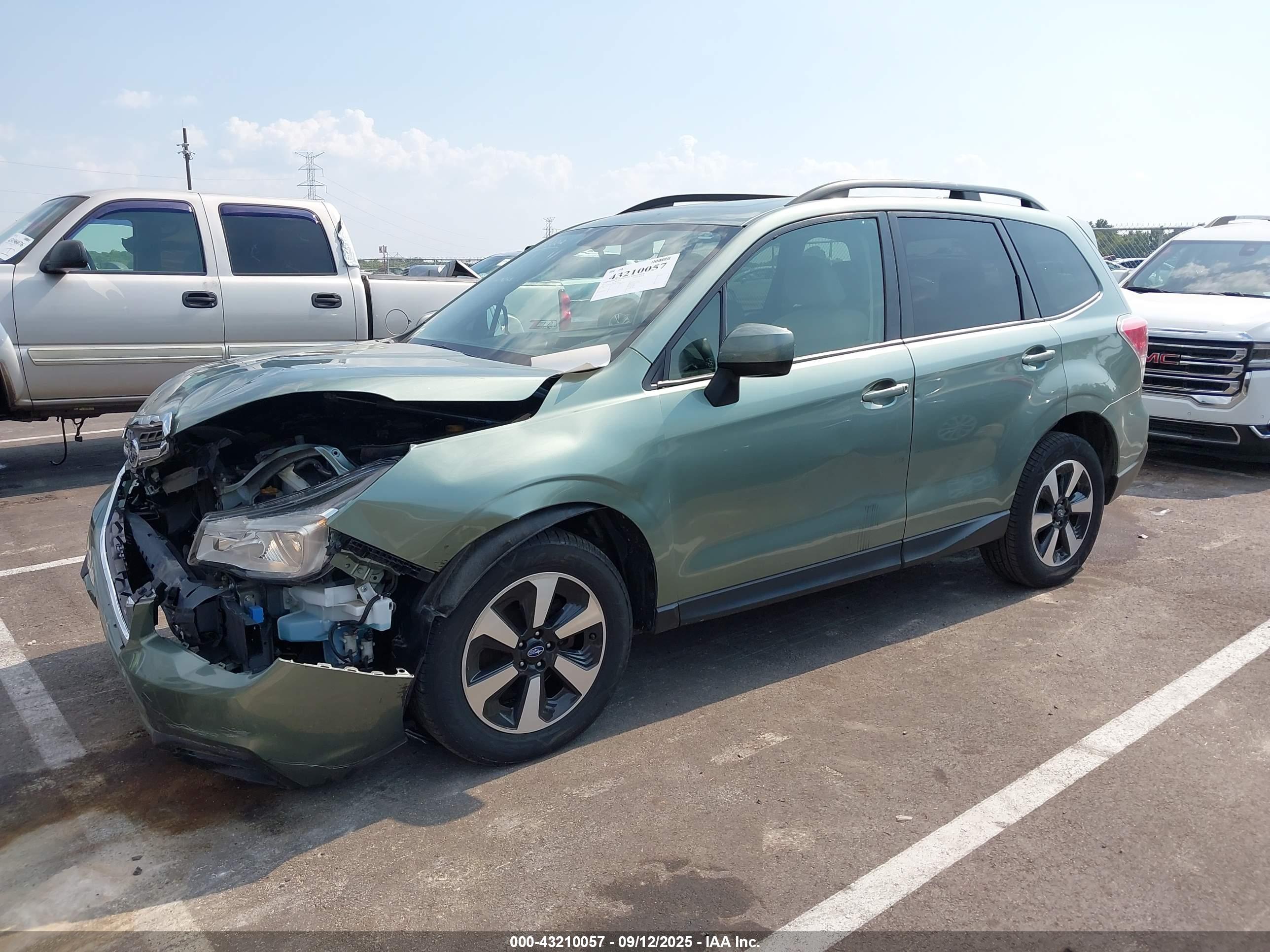 SUBARU FORESTER image 2