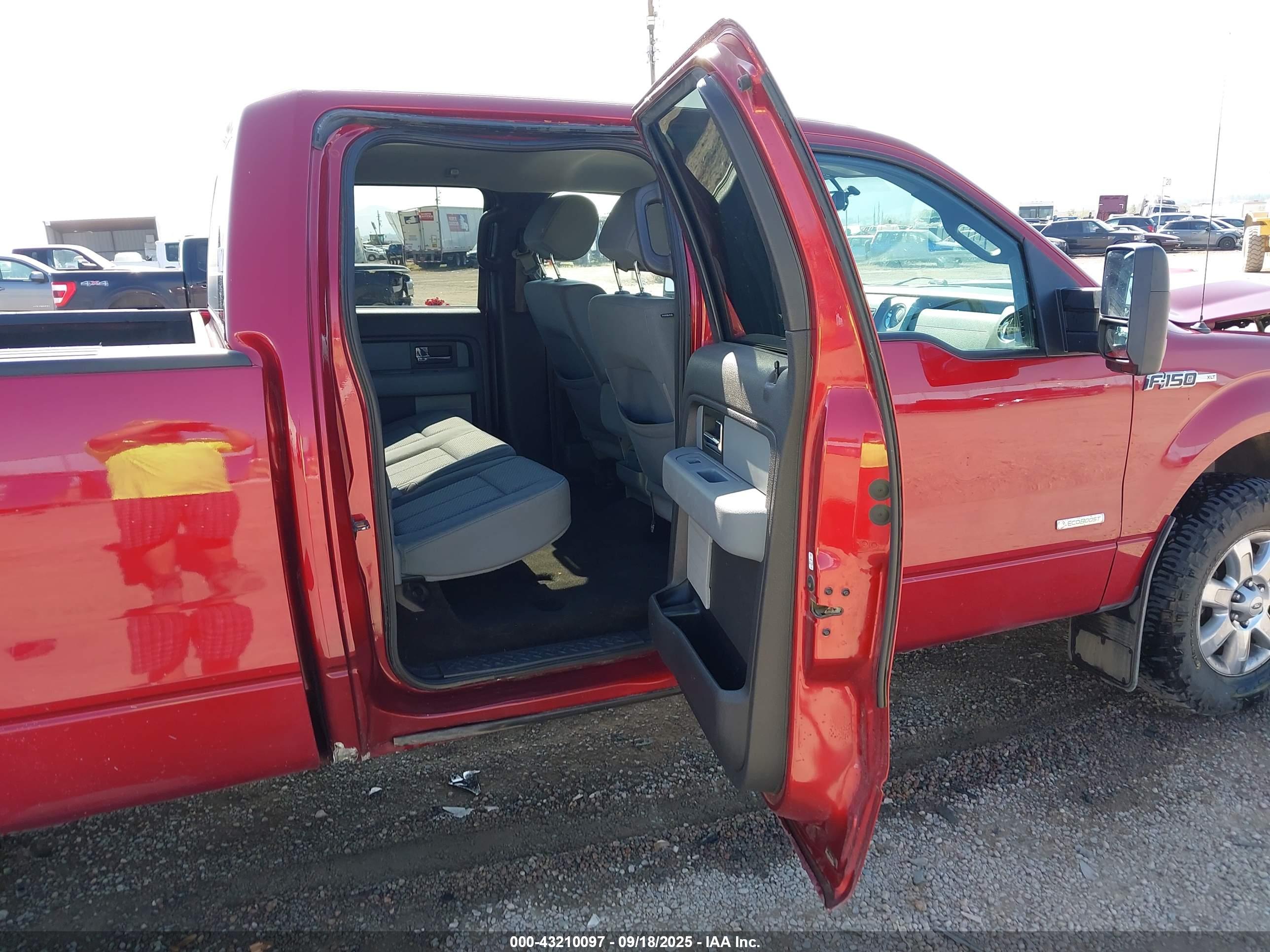 FORD F-150 image 8