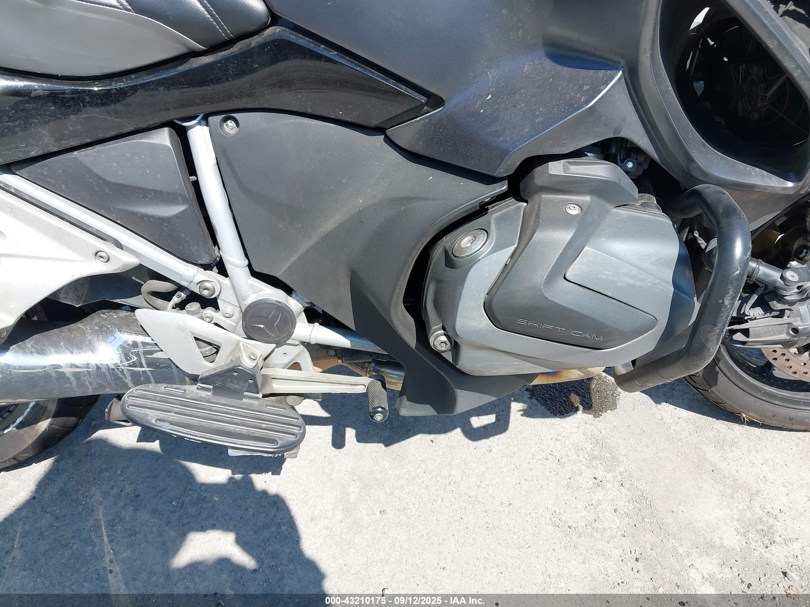 BMW R image 8